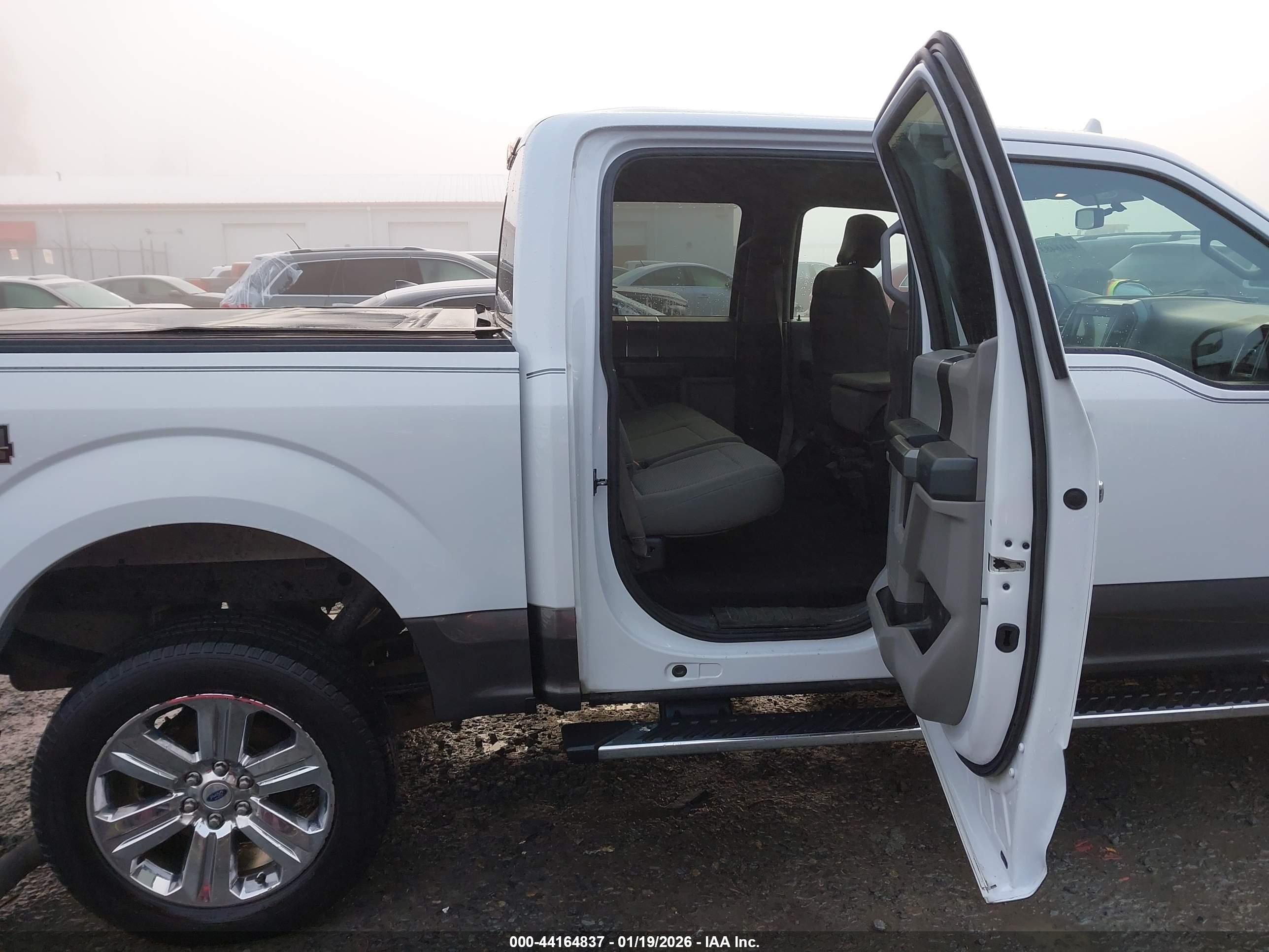 FORD F-150 image 8