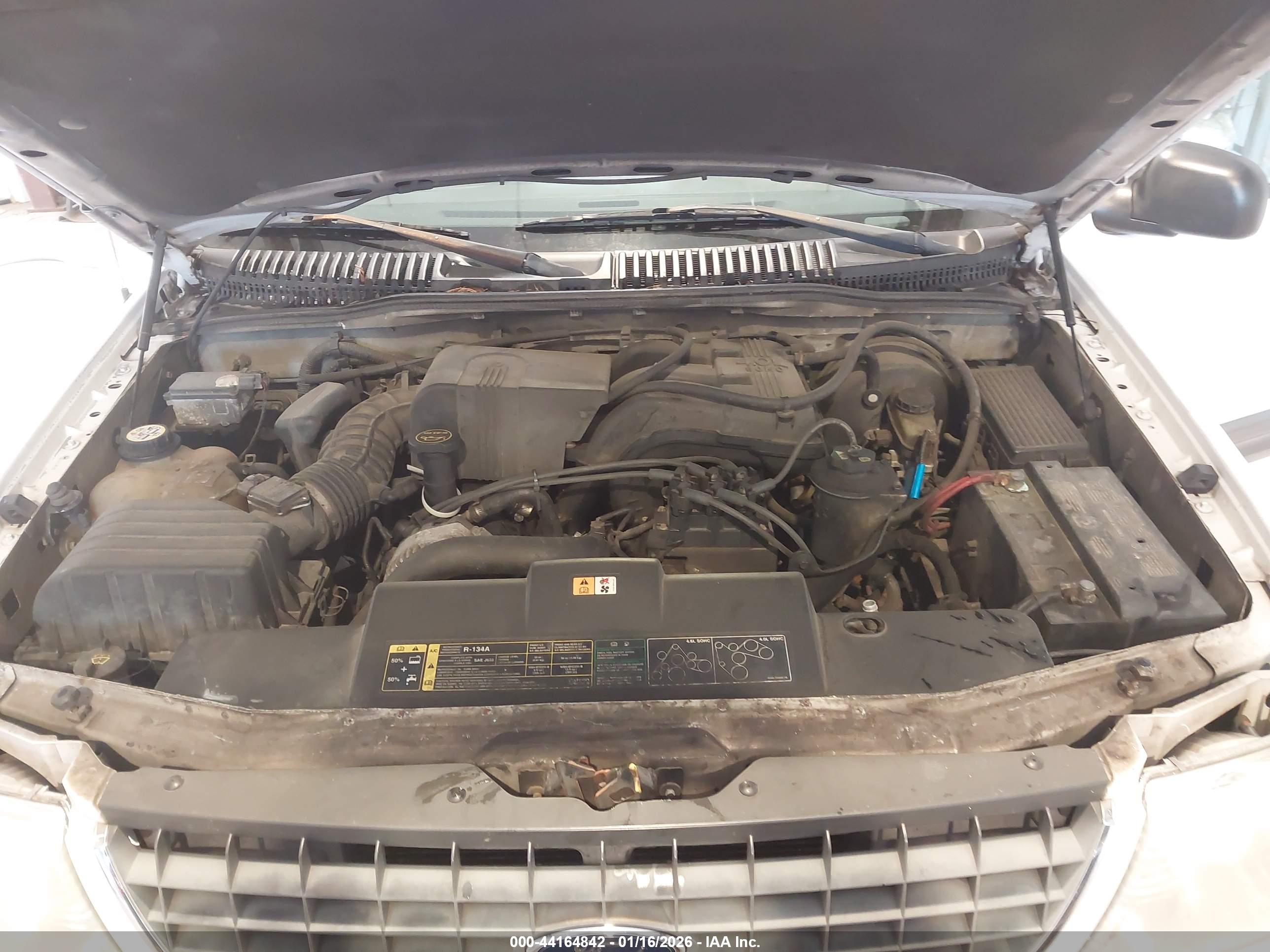 FORD EXPLORER image 10