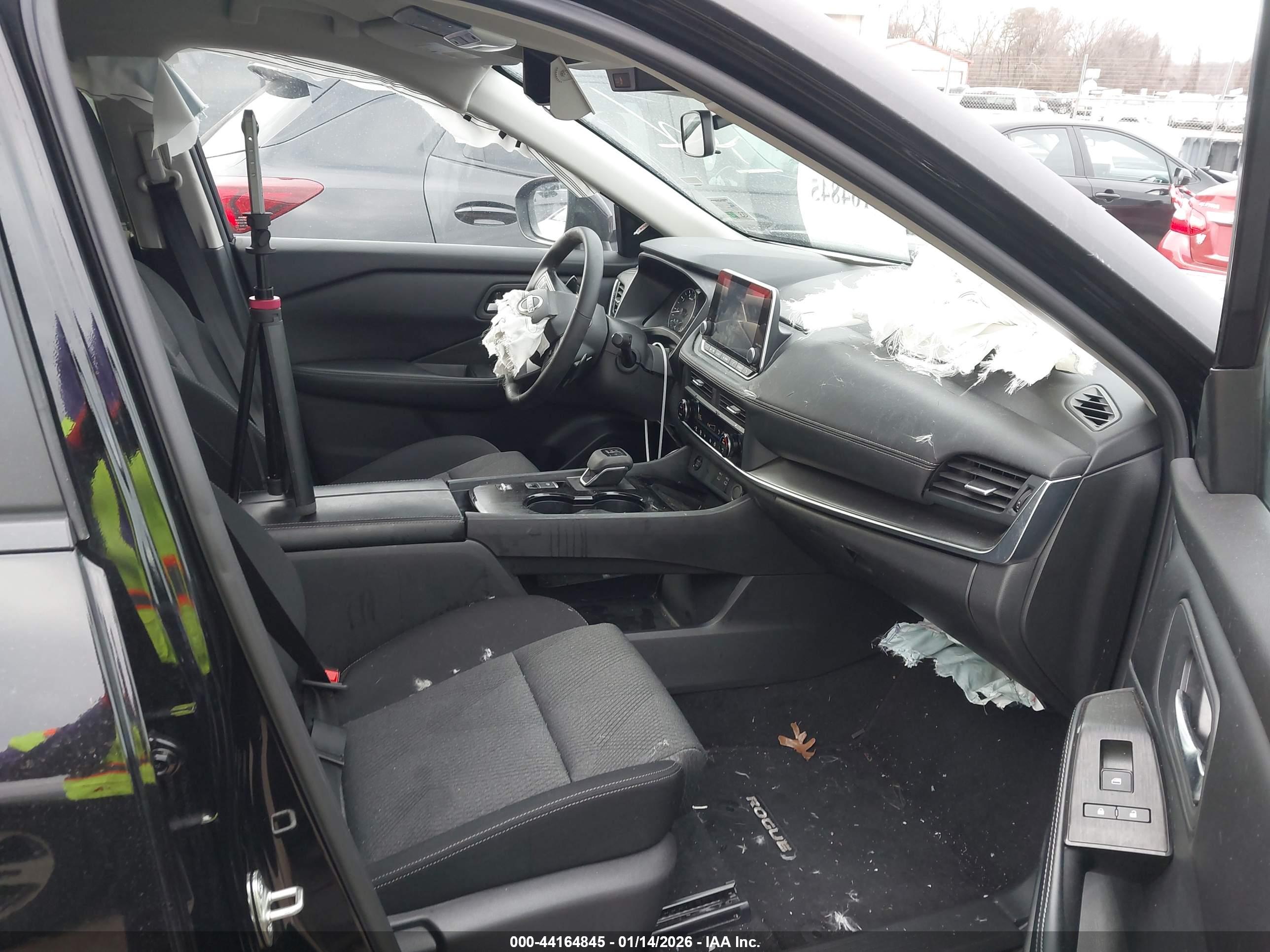 NISSAN ROGUE image 5