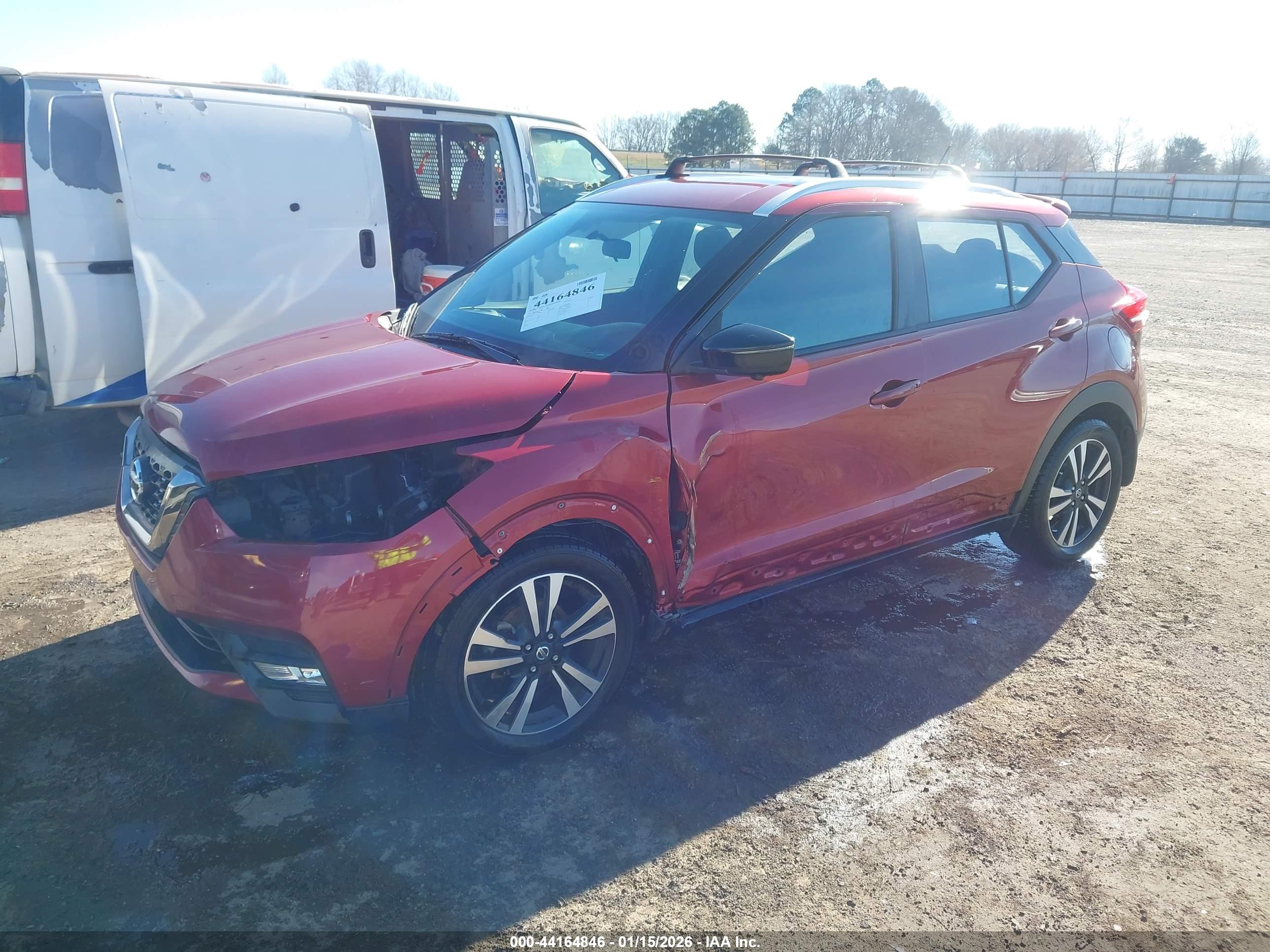 NISSAN KICKS image 2