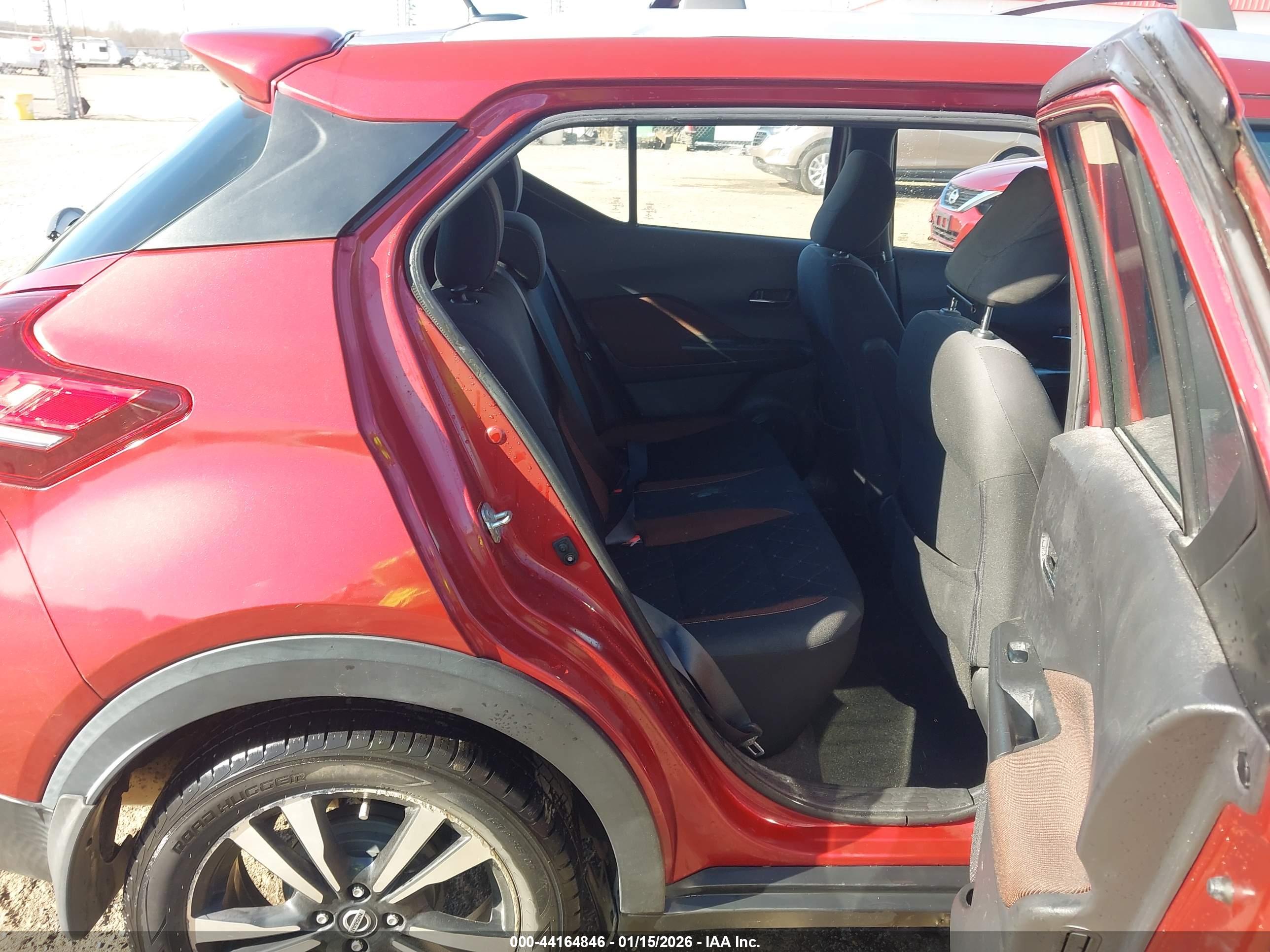 NISSAN KICKS image 8