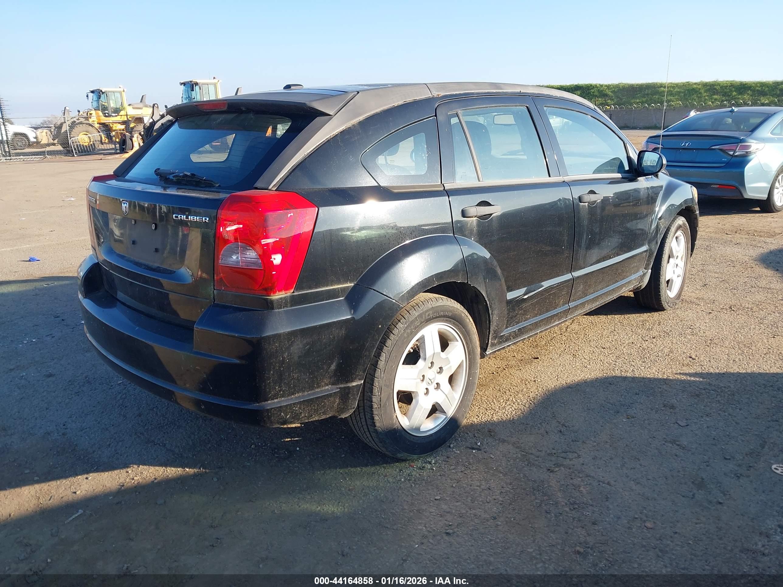 DODGE CALIBER image 4