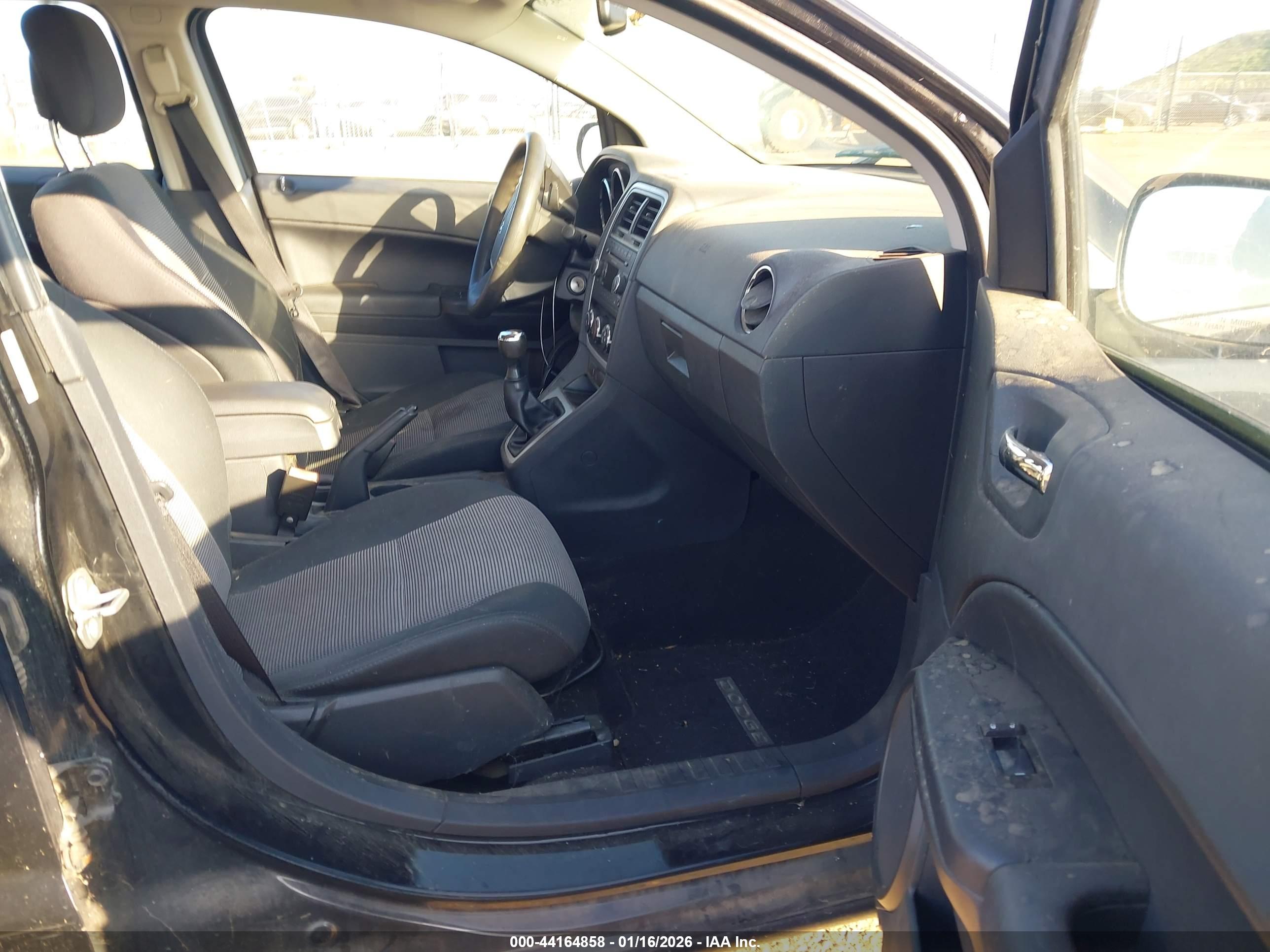 DODGE CALIBER image 5