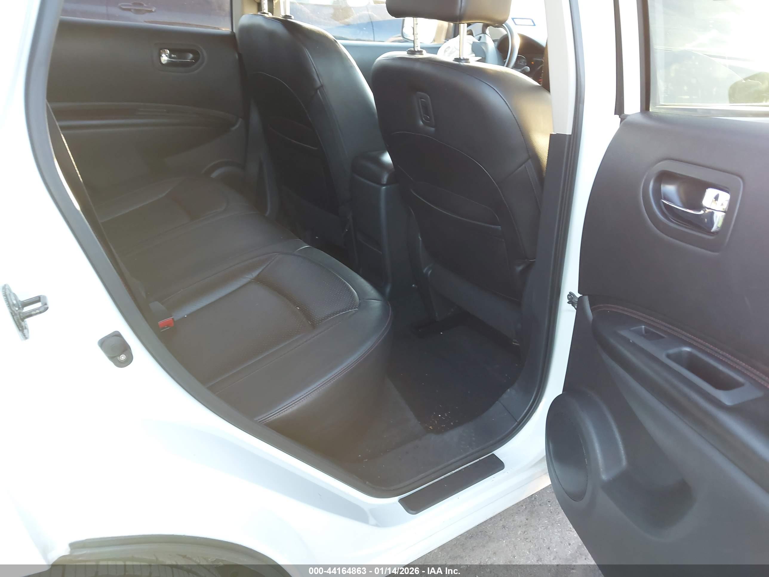 NISSAN ROGUE image 8
