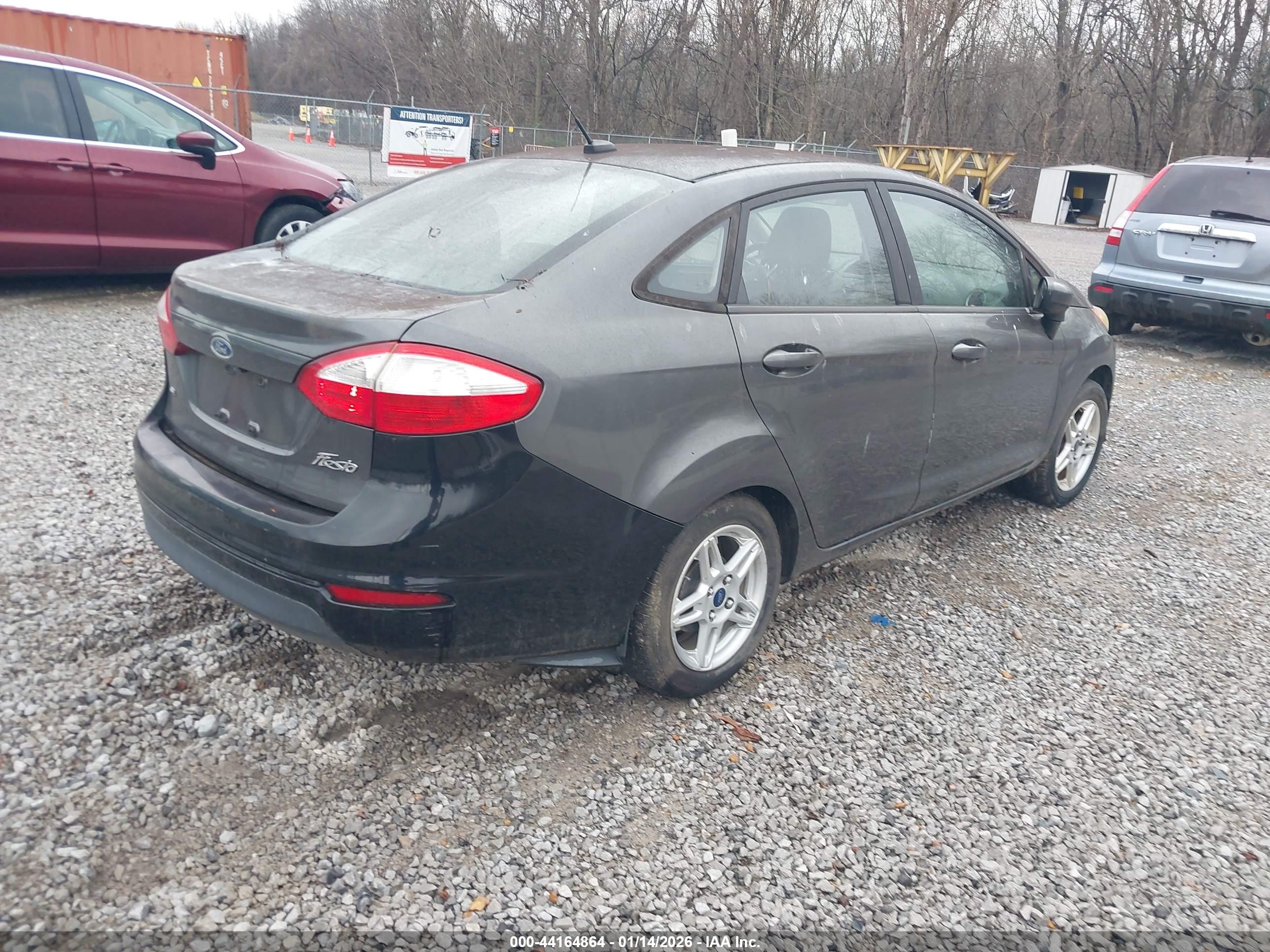 FORD FIESTA image 4