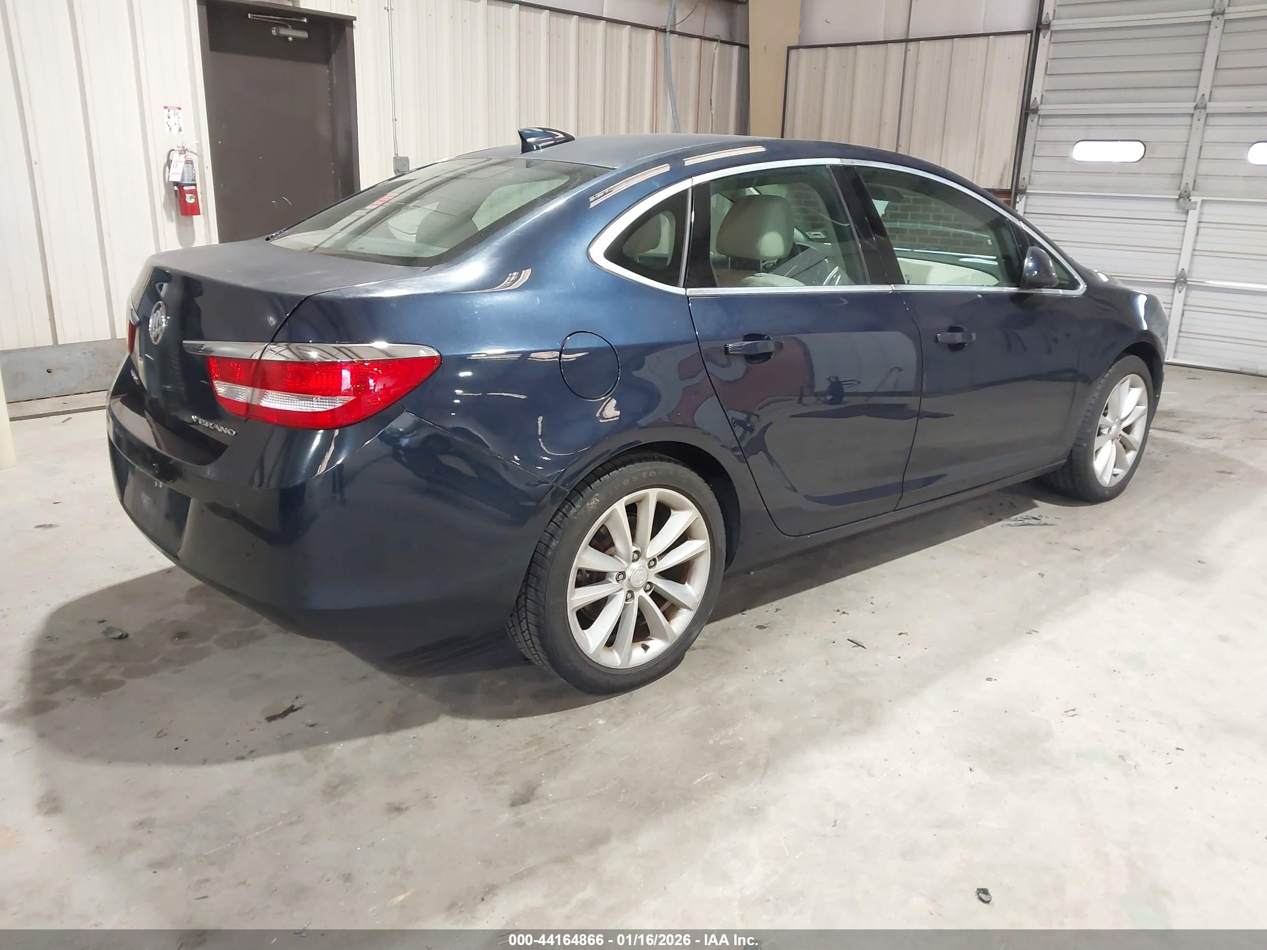BUICK VERANO image 4