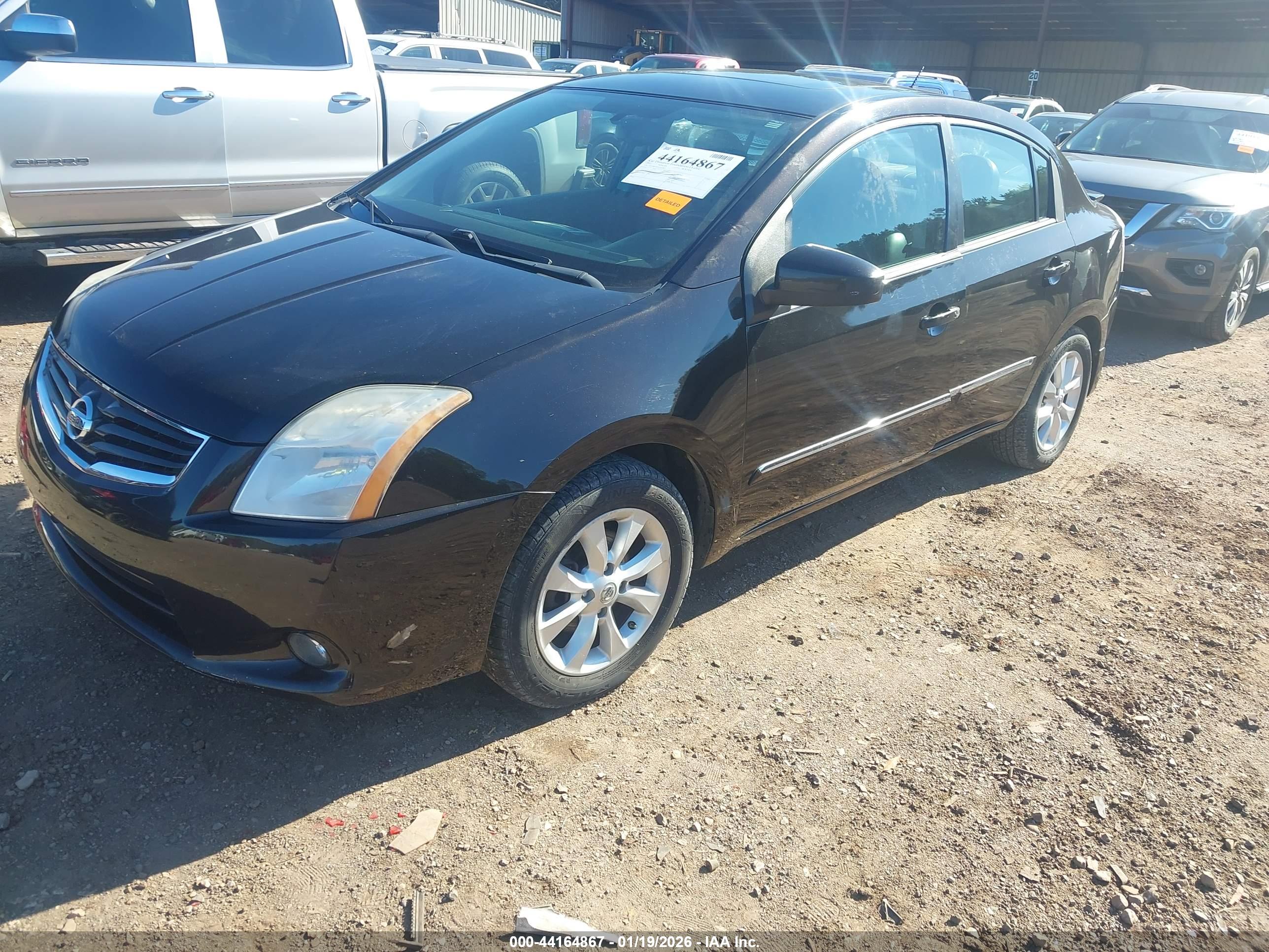NISSAN SENTRA image 2