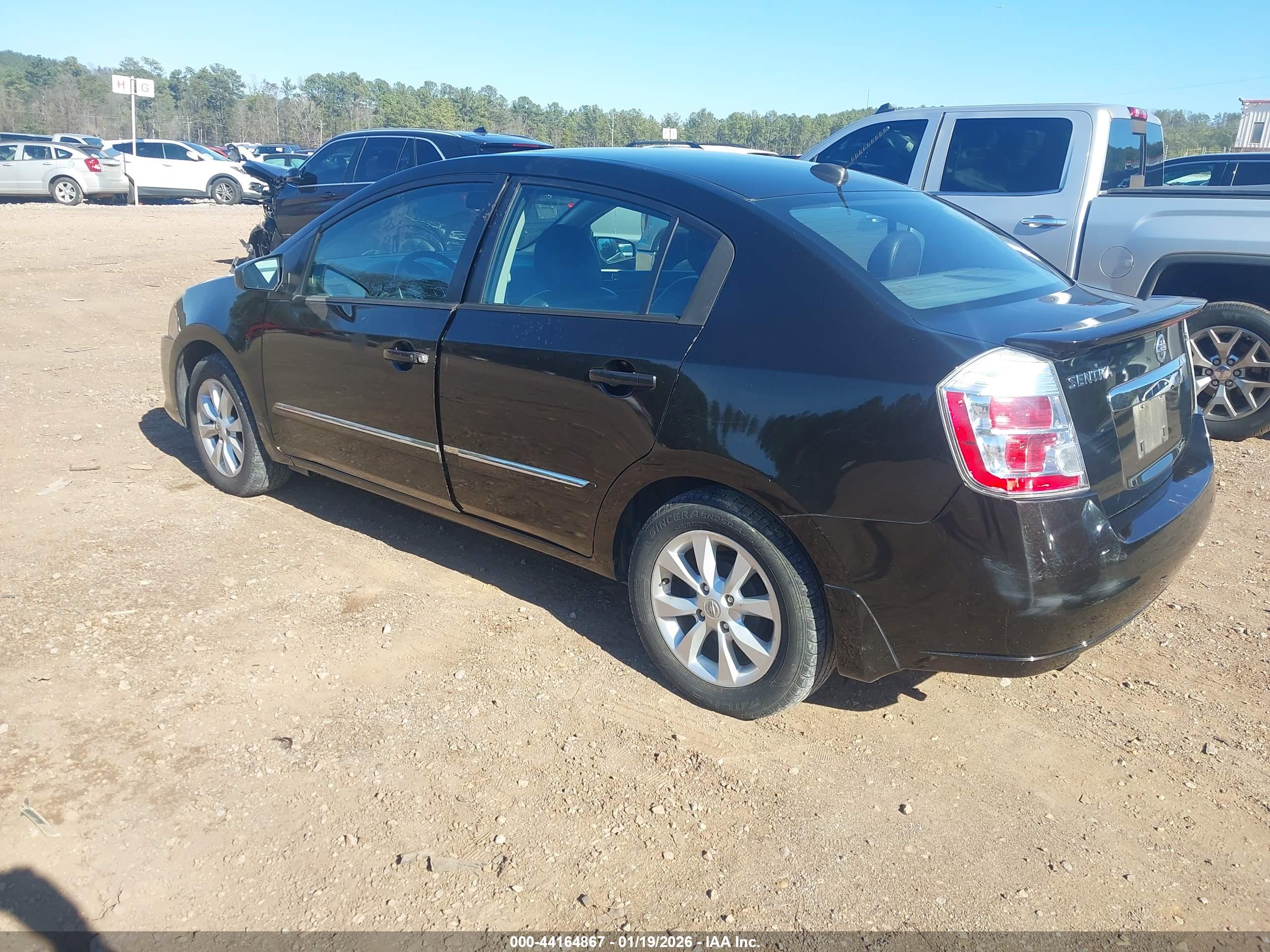 NISSAN SENTRA image 3