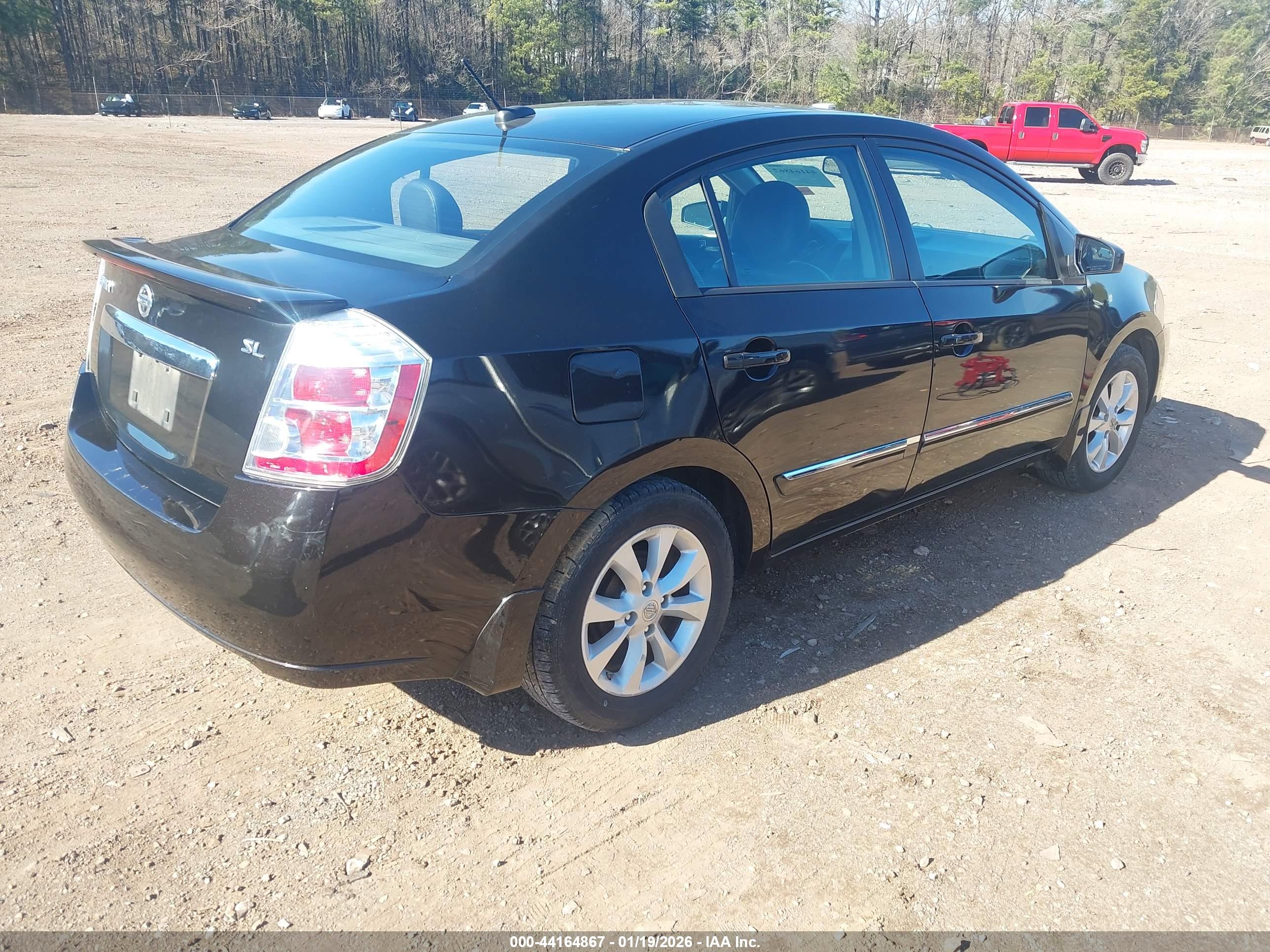 NISSAN SENTRA image 4
