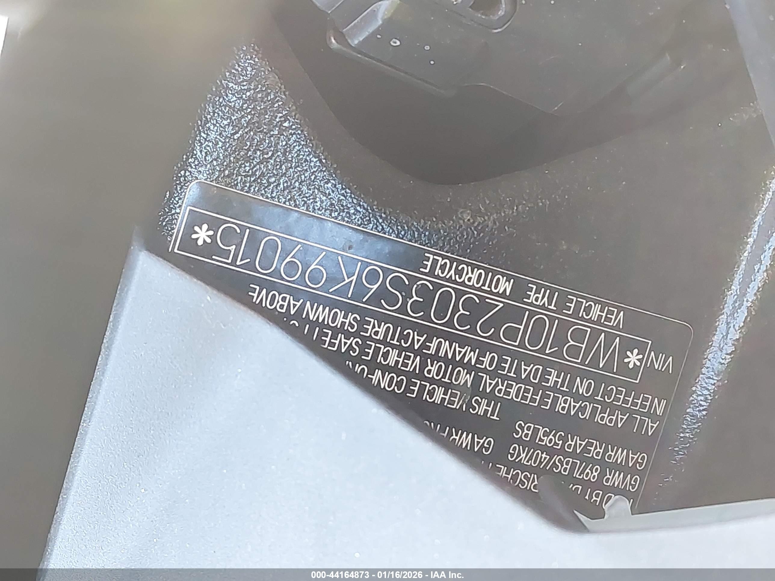BMW S image 10