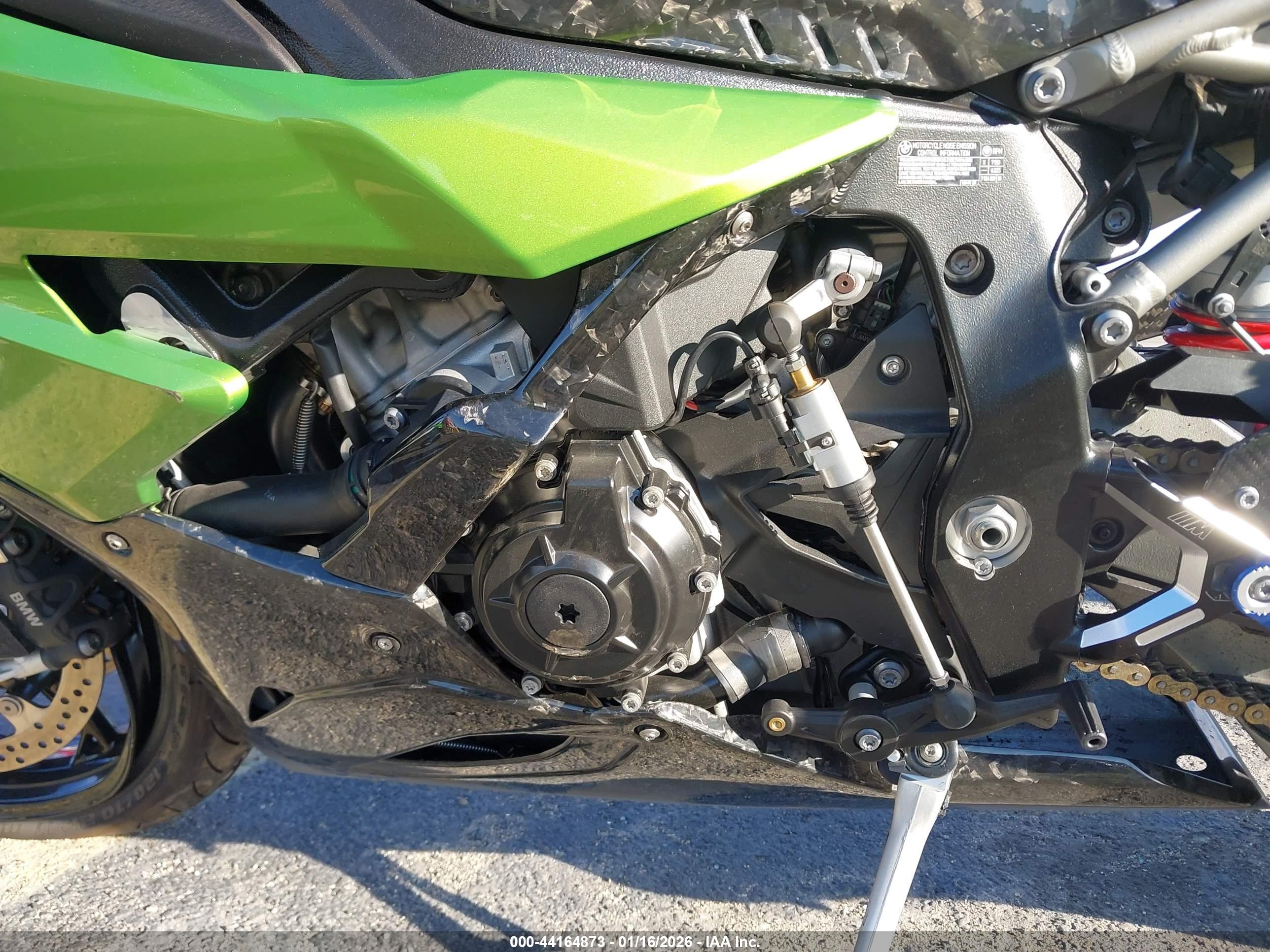BMW S image 9