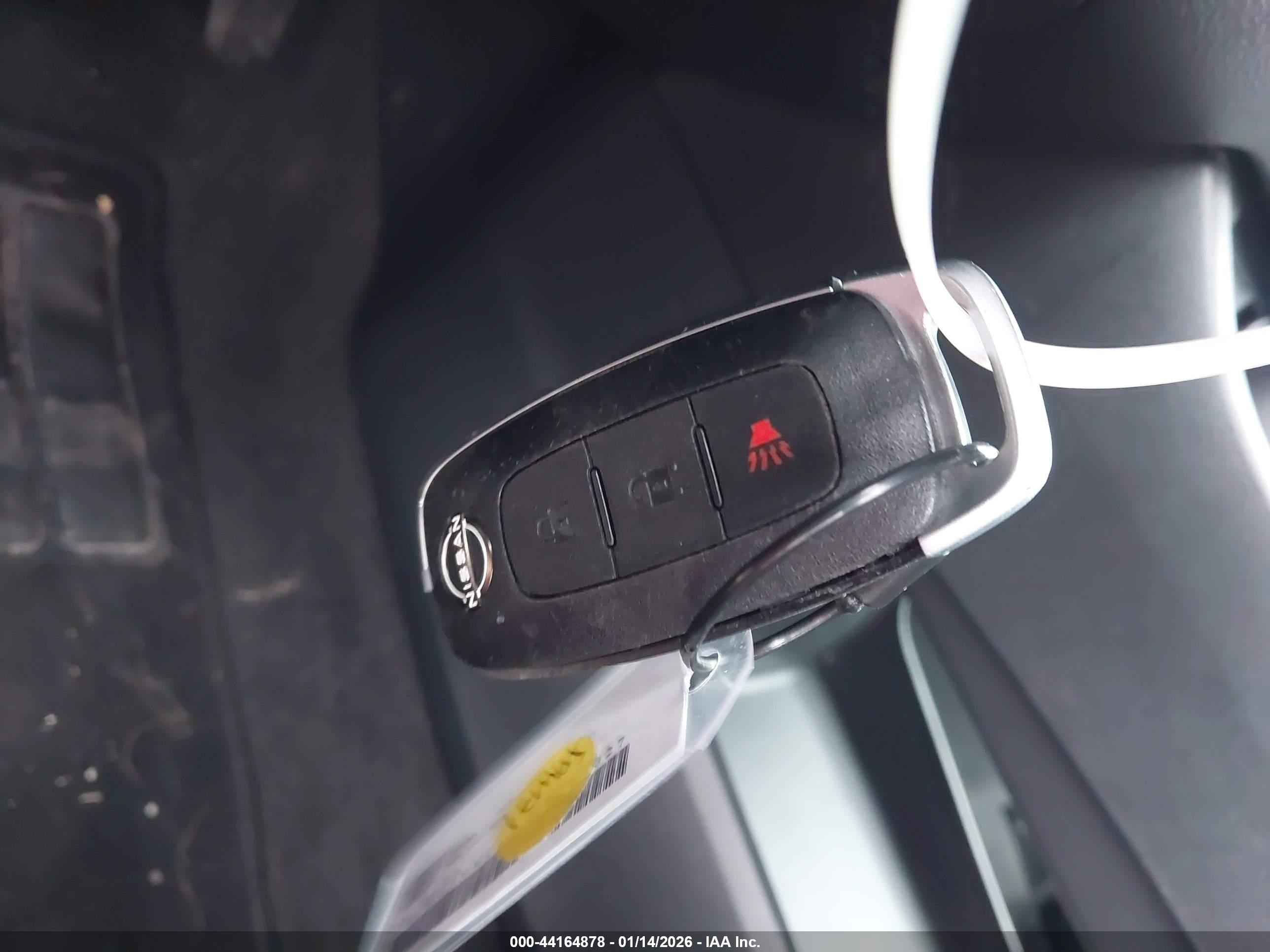 NISSAN ROGUE image 11