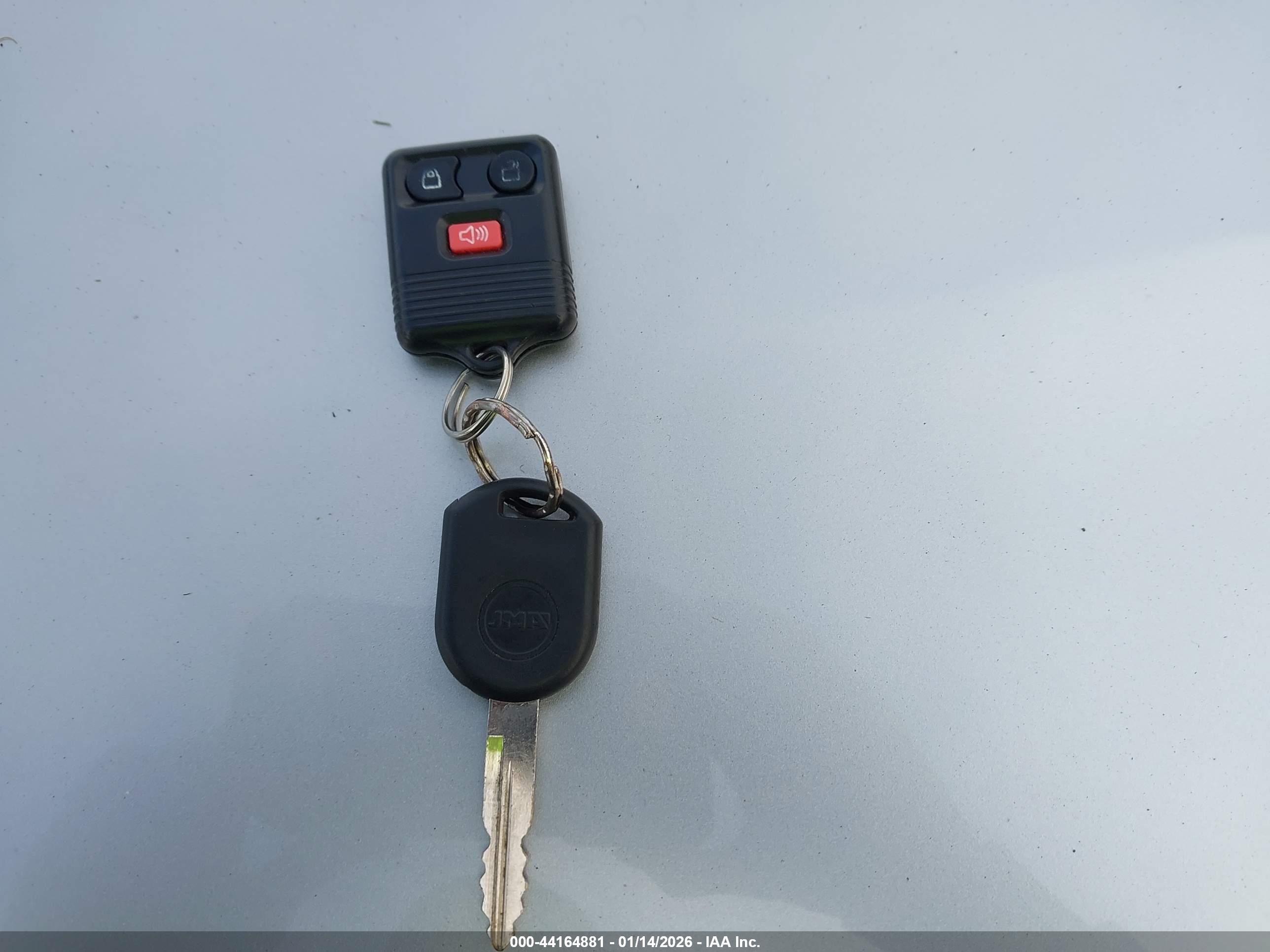 FORD ESCAPE image 11