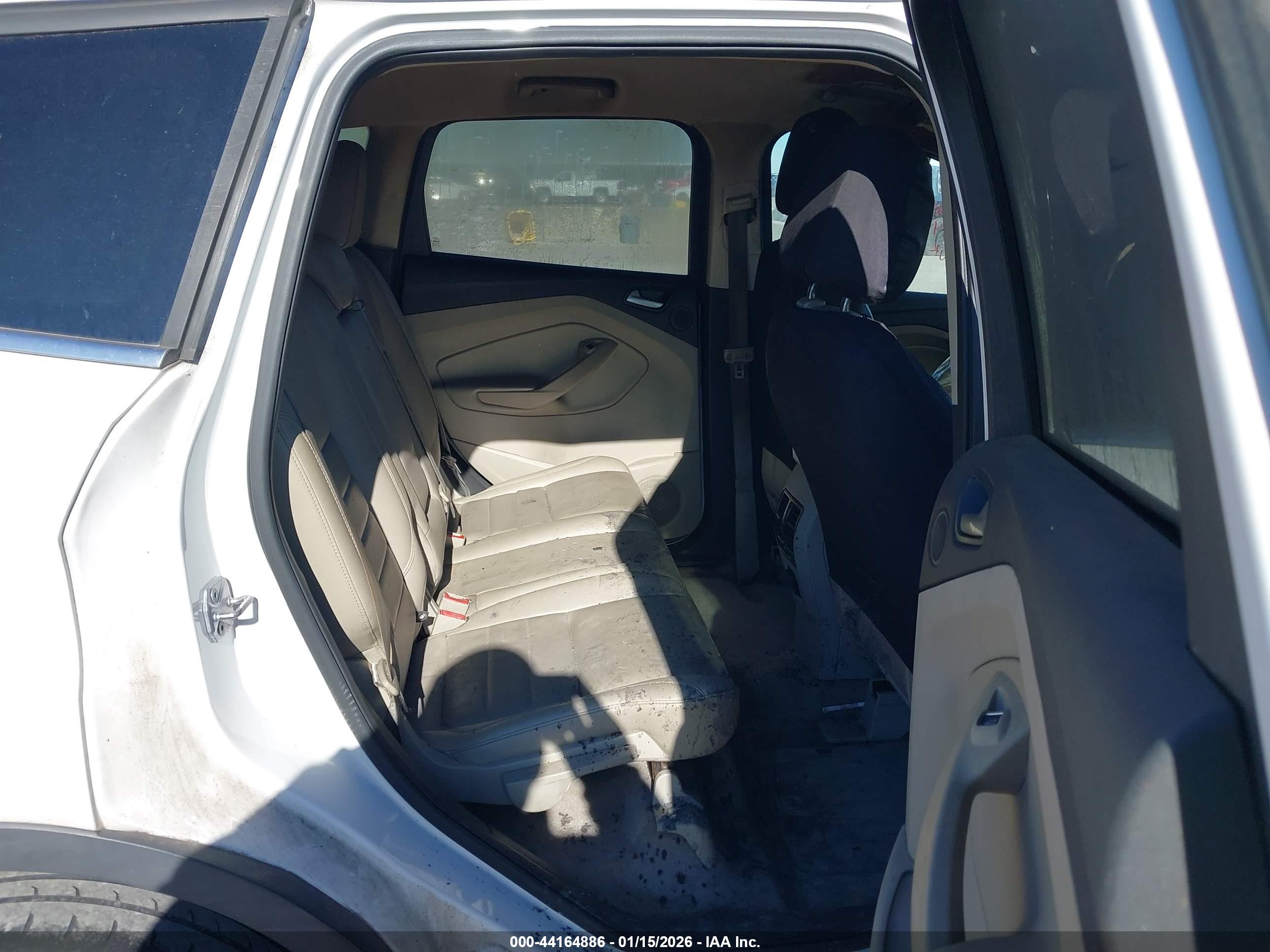 FORD ESCAPE image 8