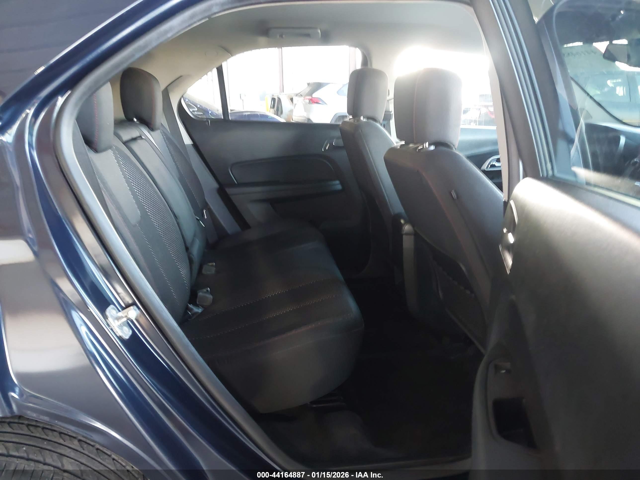 CHEVROLET EQUINOX image 8