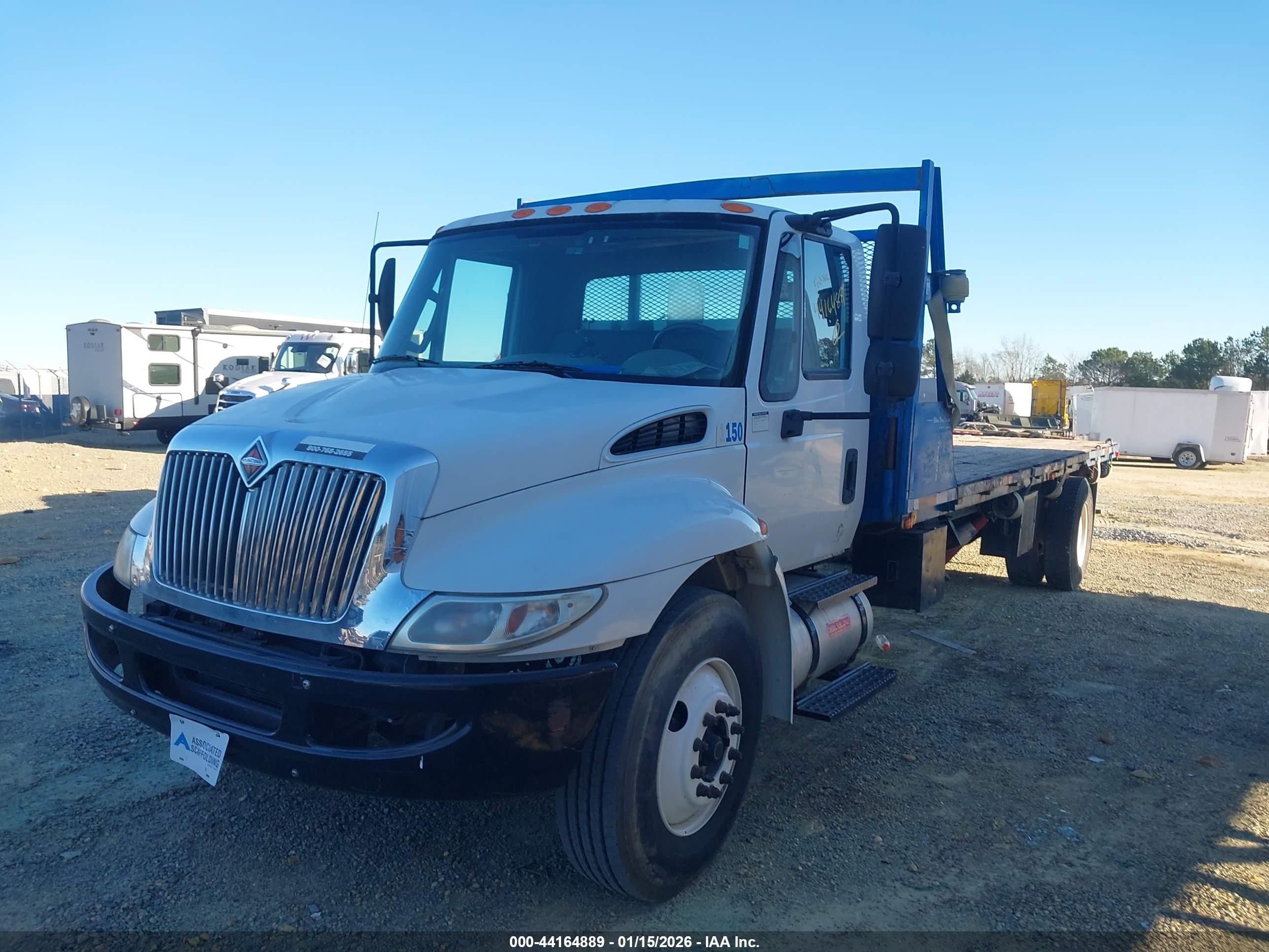 INTERNATIONAL 4000 image 2