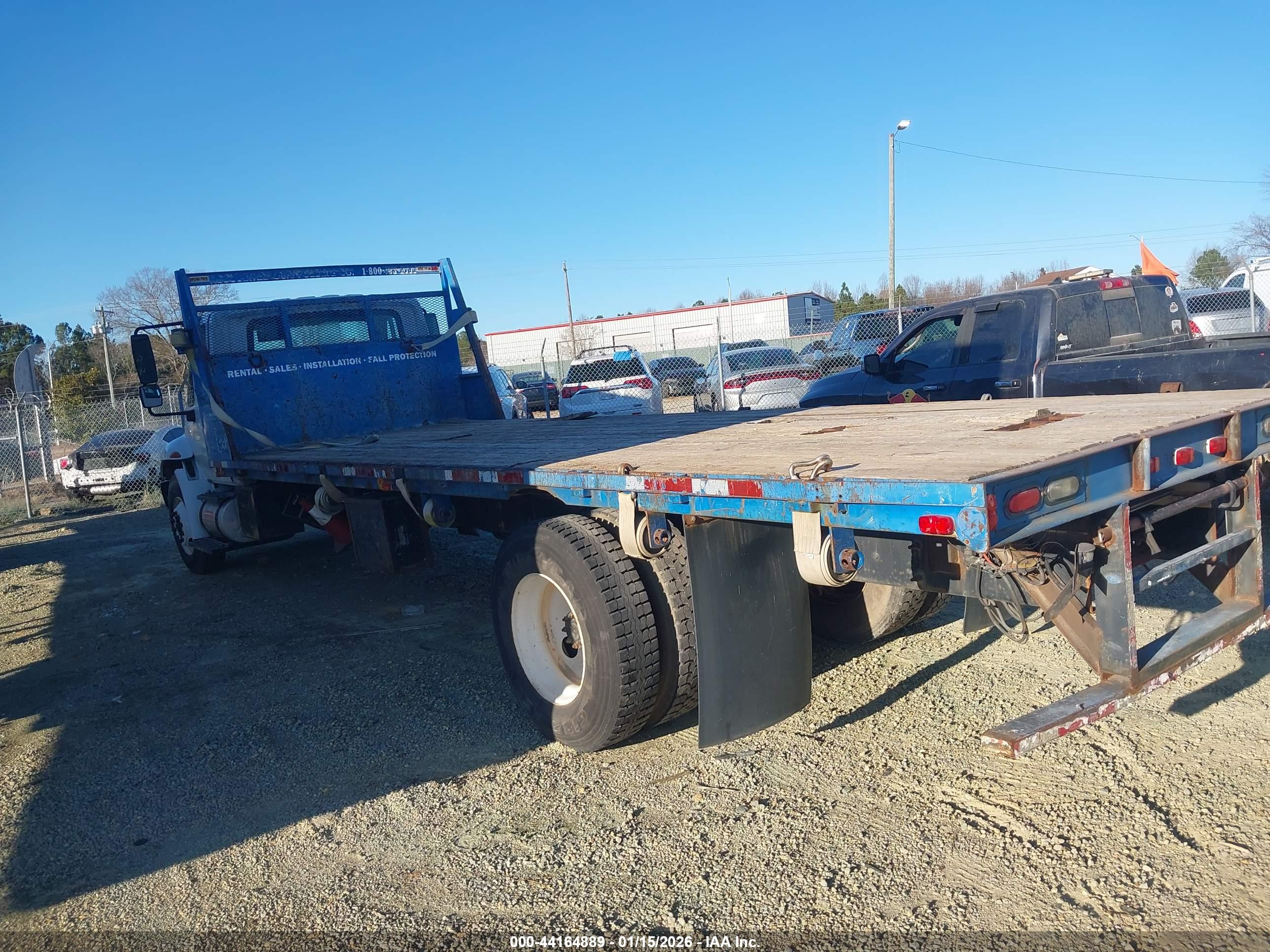 INTERNATIONAL 4000 image 3