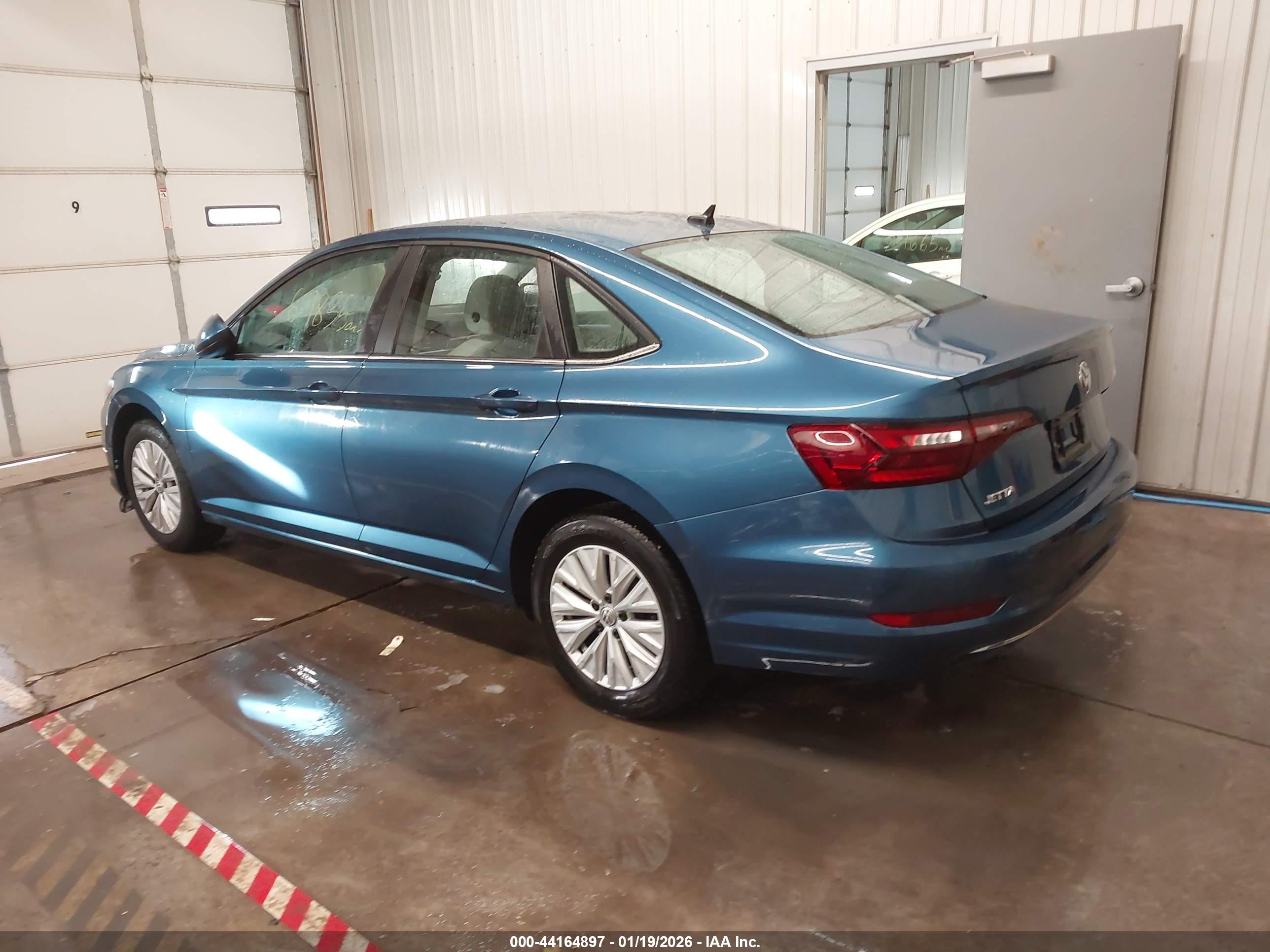 VOLKSWAGEN JETTA image 3