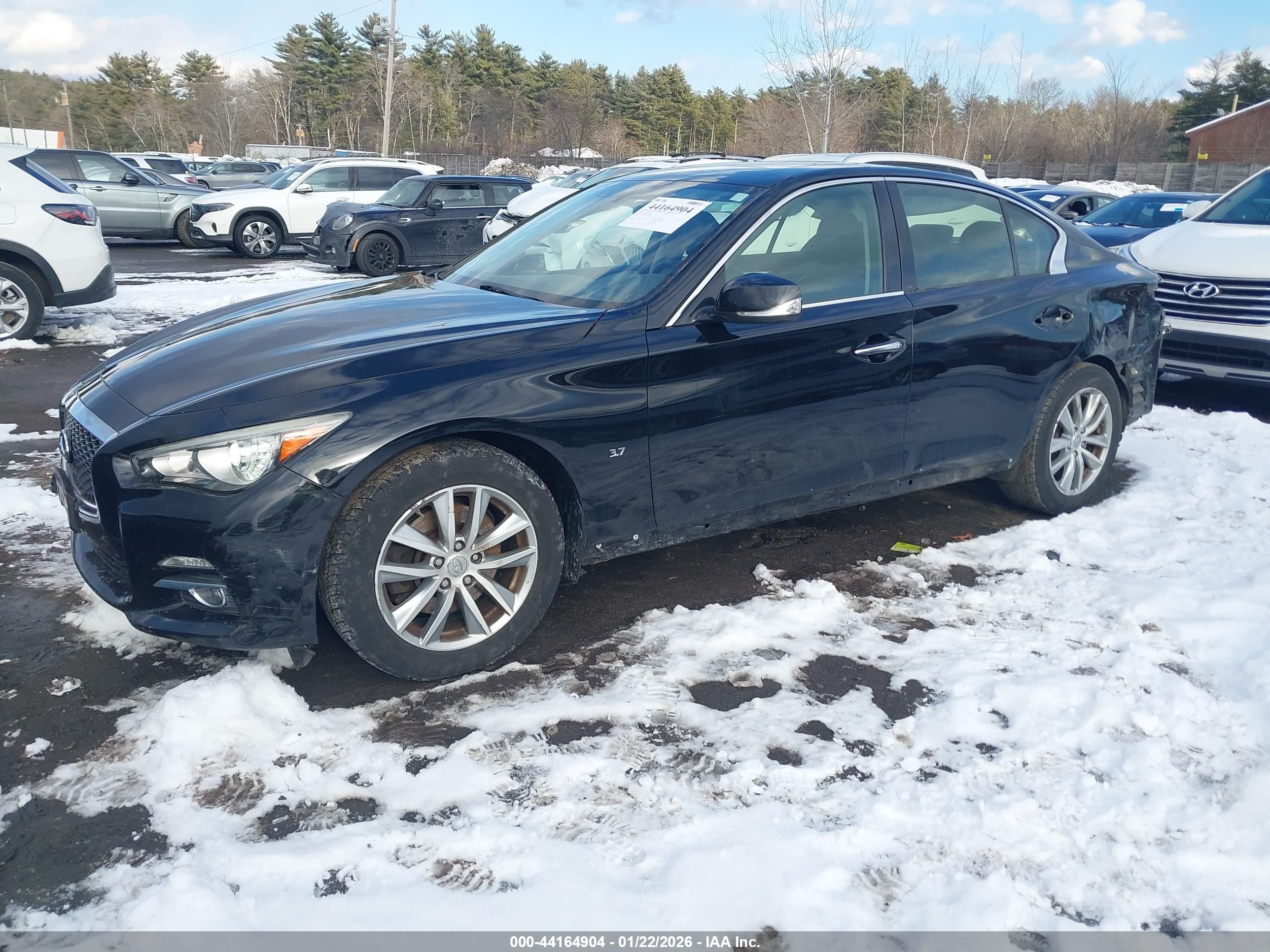 INFINITI Q50 image 2