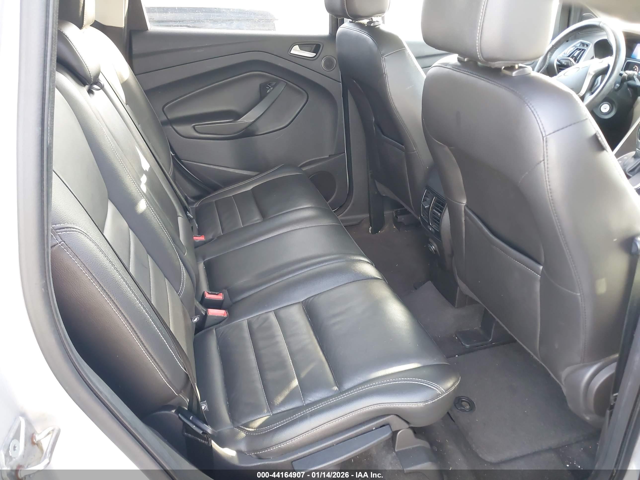 FORD ESCAPE image 8
