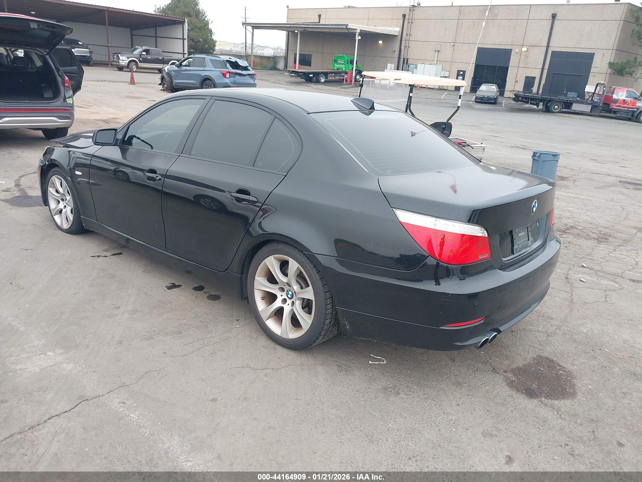 BMW 535I image 3