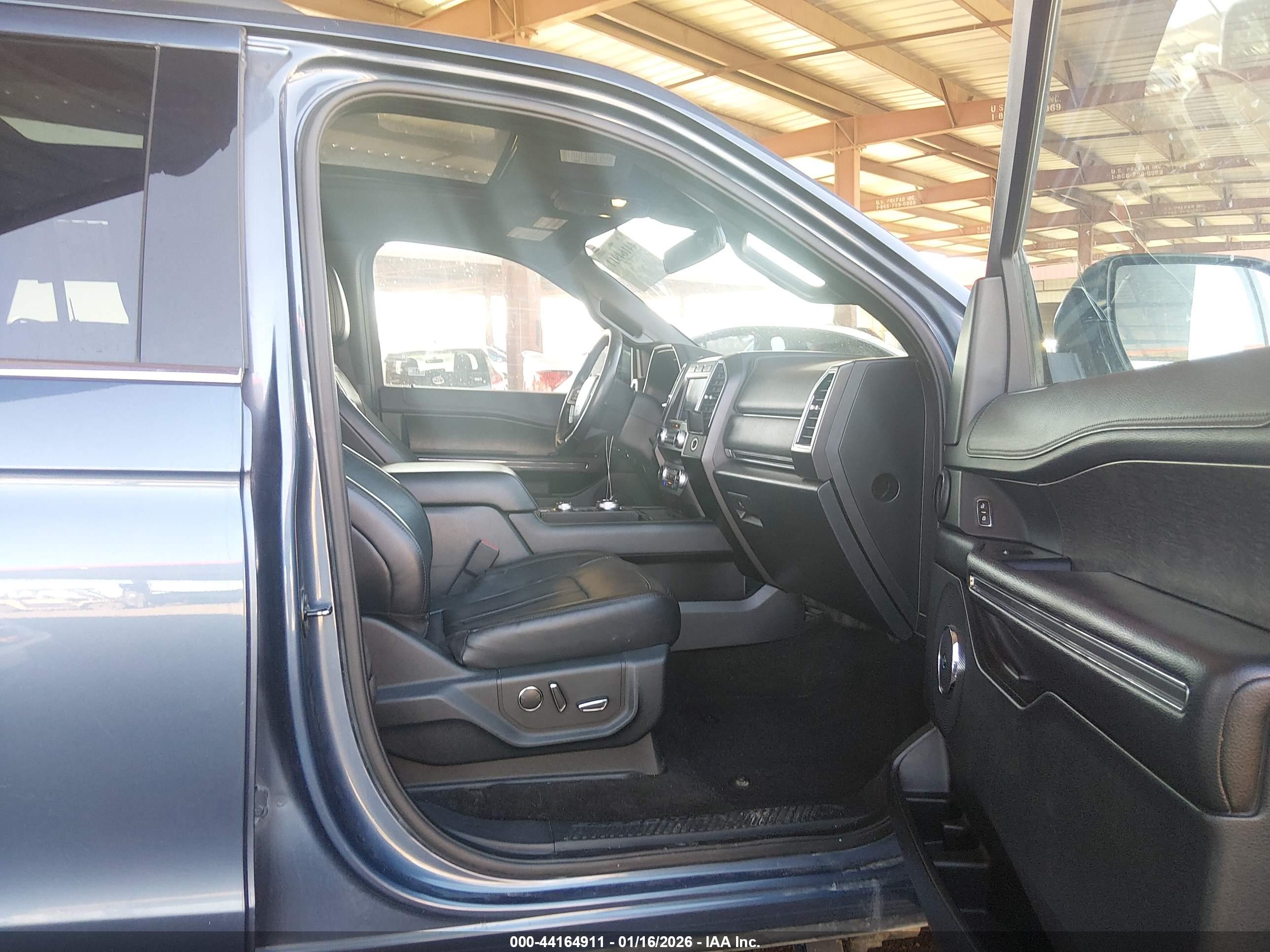 FORD EXPEDITION image 5