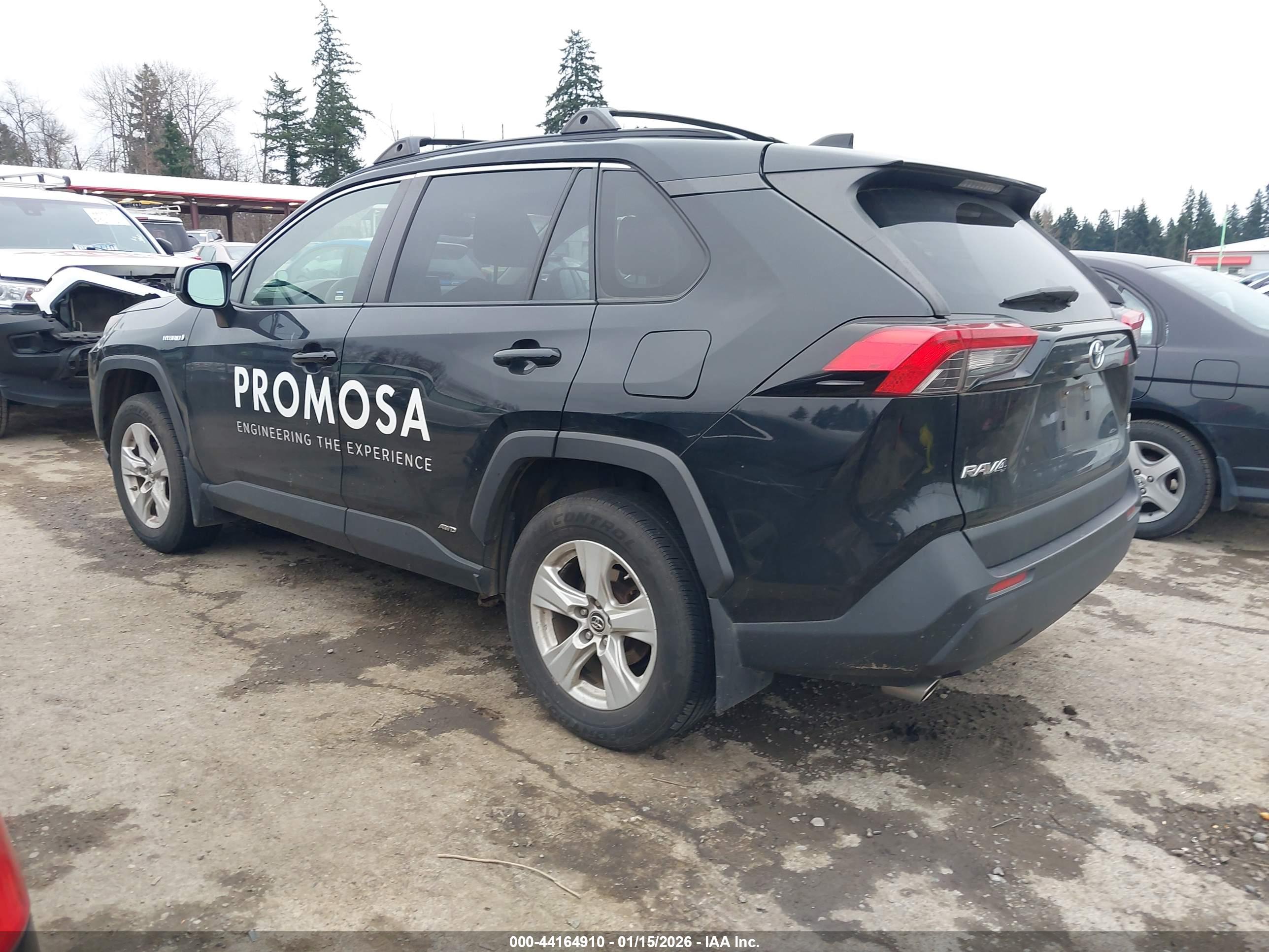 TOYOTA RAV4 image 3