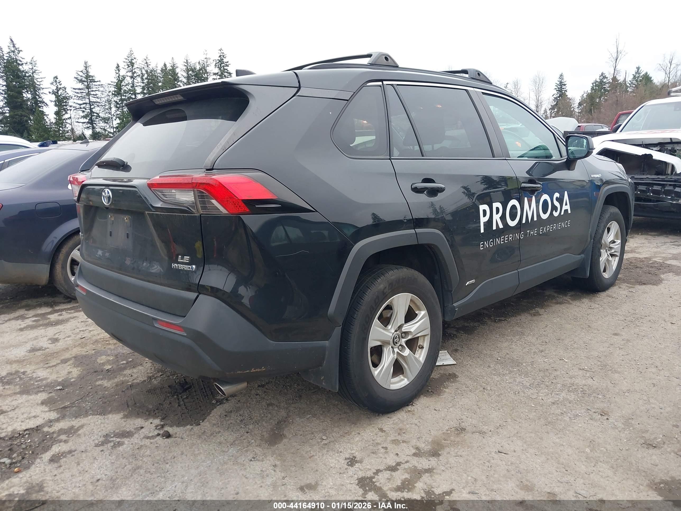 TOYOTA RAV4 image 4