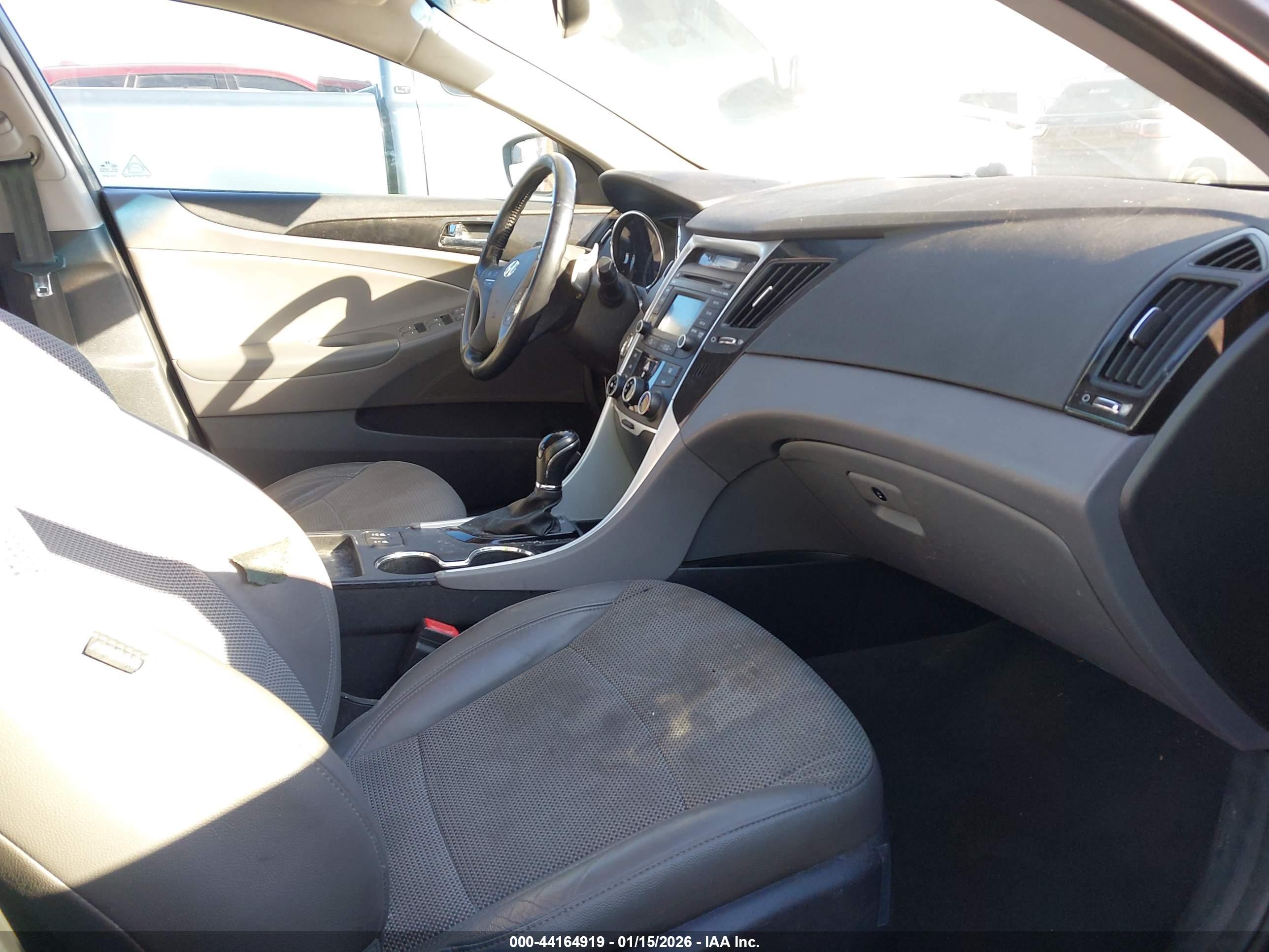 HYUNDAI SONATA image 5