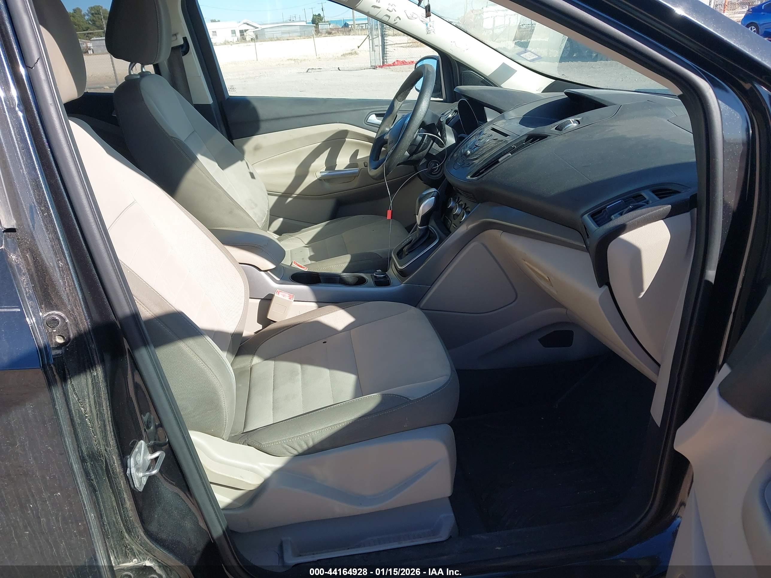 FORD ESCAPE image 5