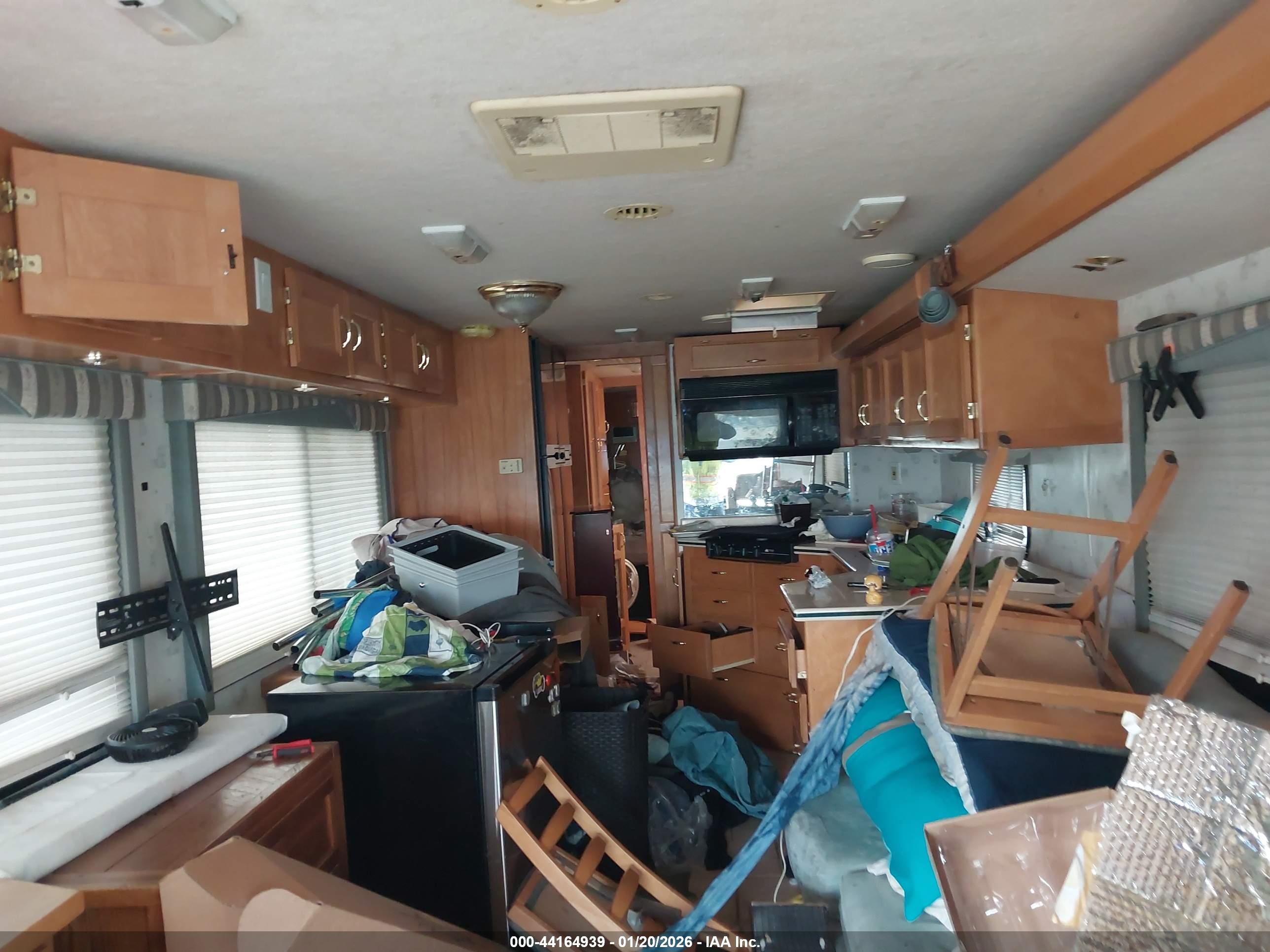 SAFARI MOTORHOME image 8