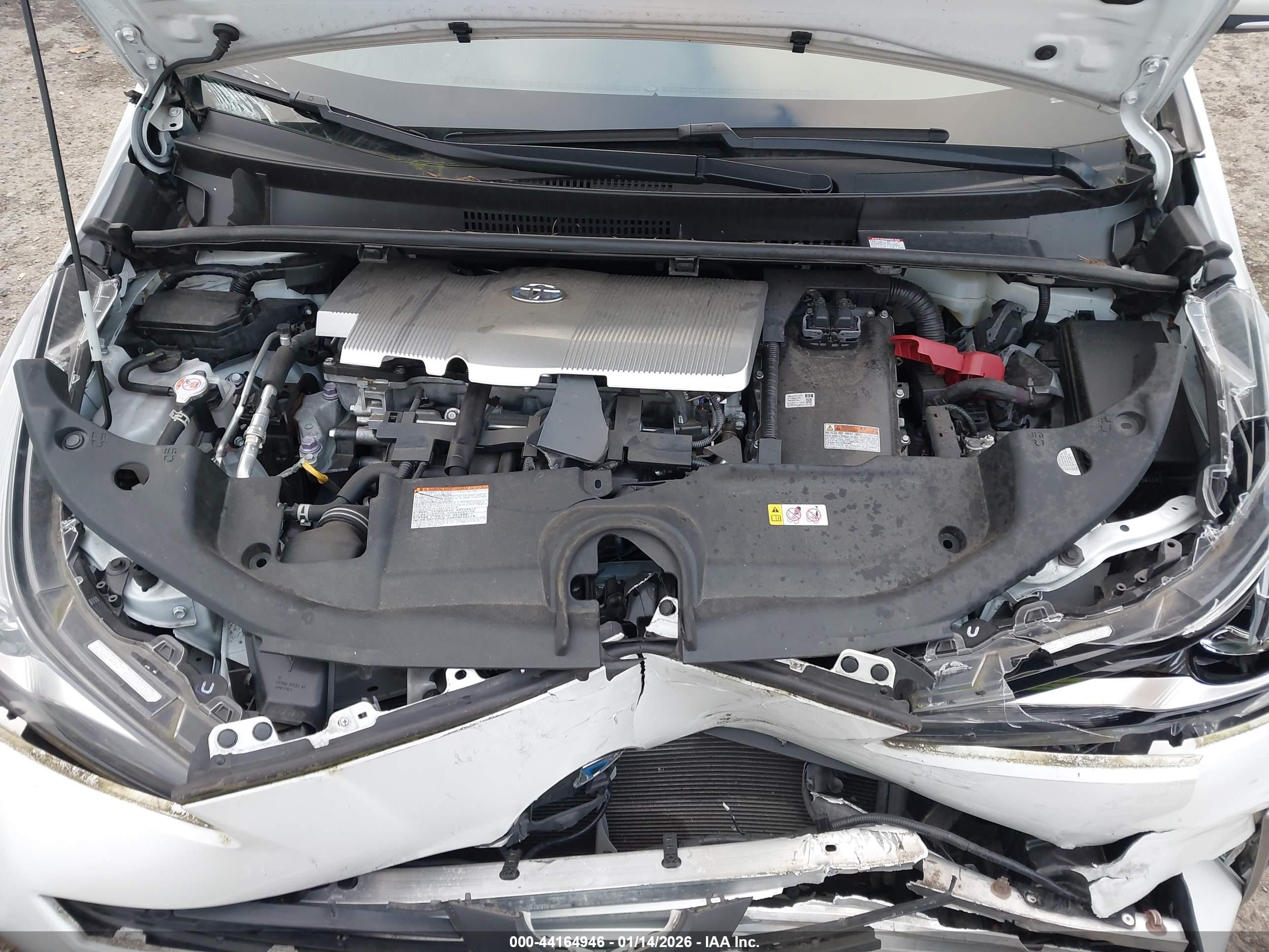TOYOTA PRIUS image 10