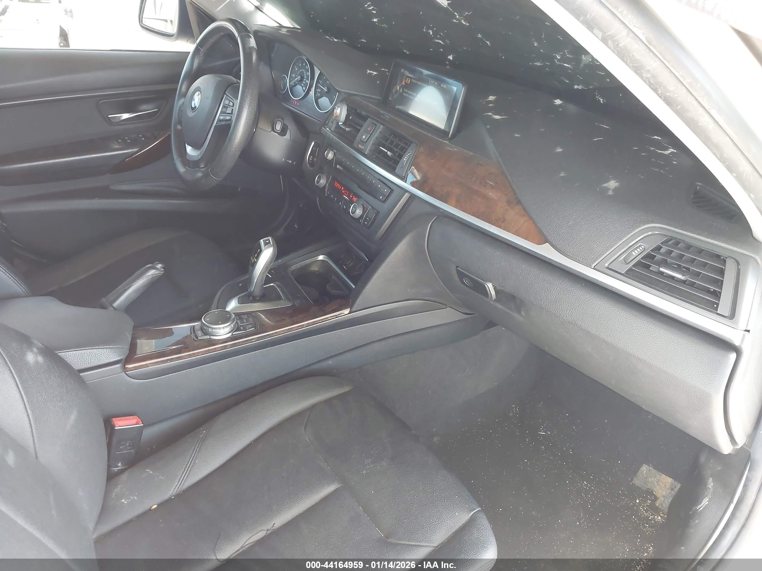 BMW 328I image 5