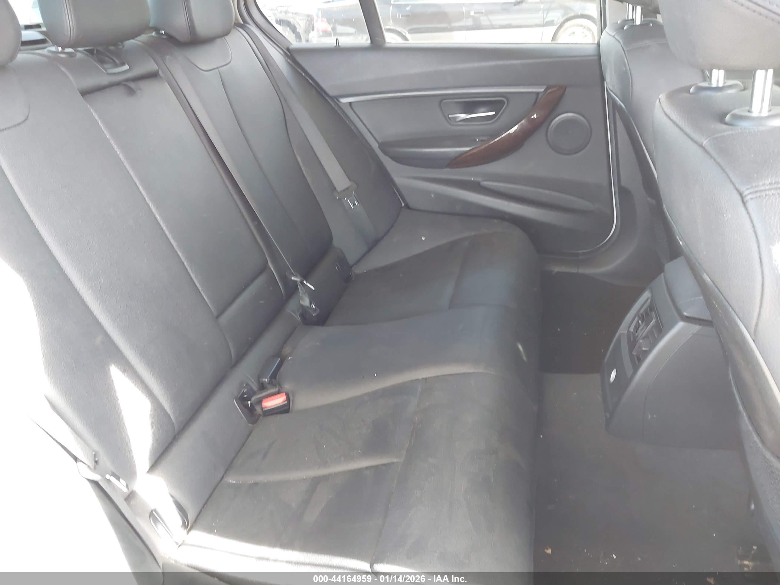 BMW 328I image 8
