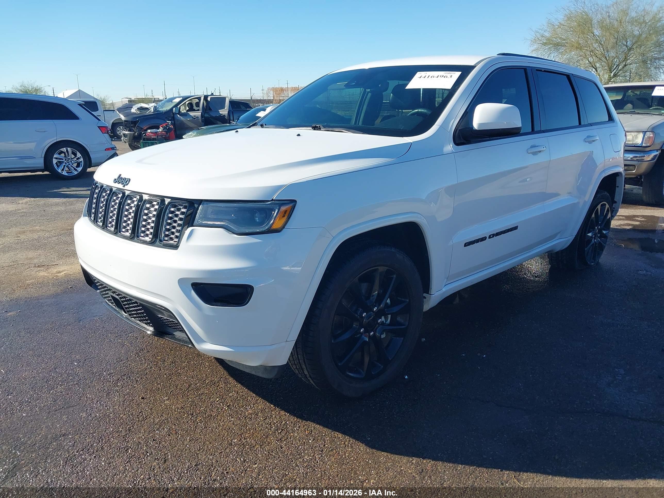 JEEP GRAND image 2