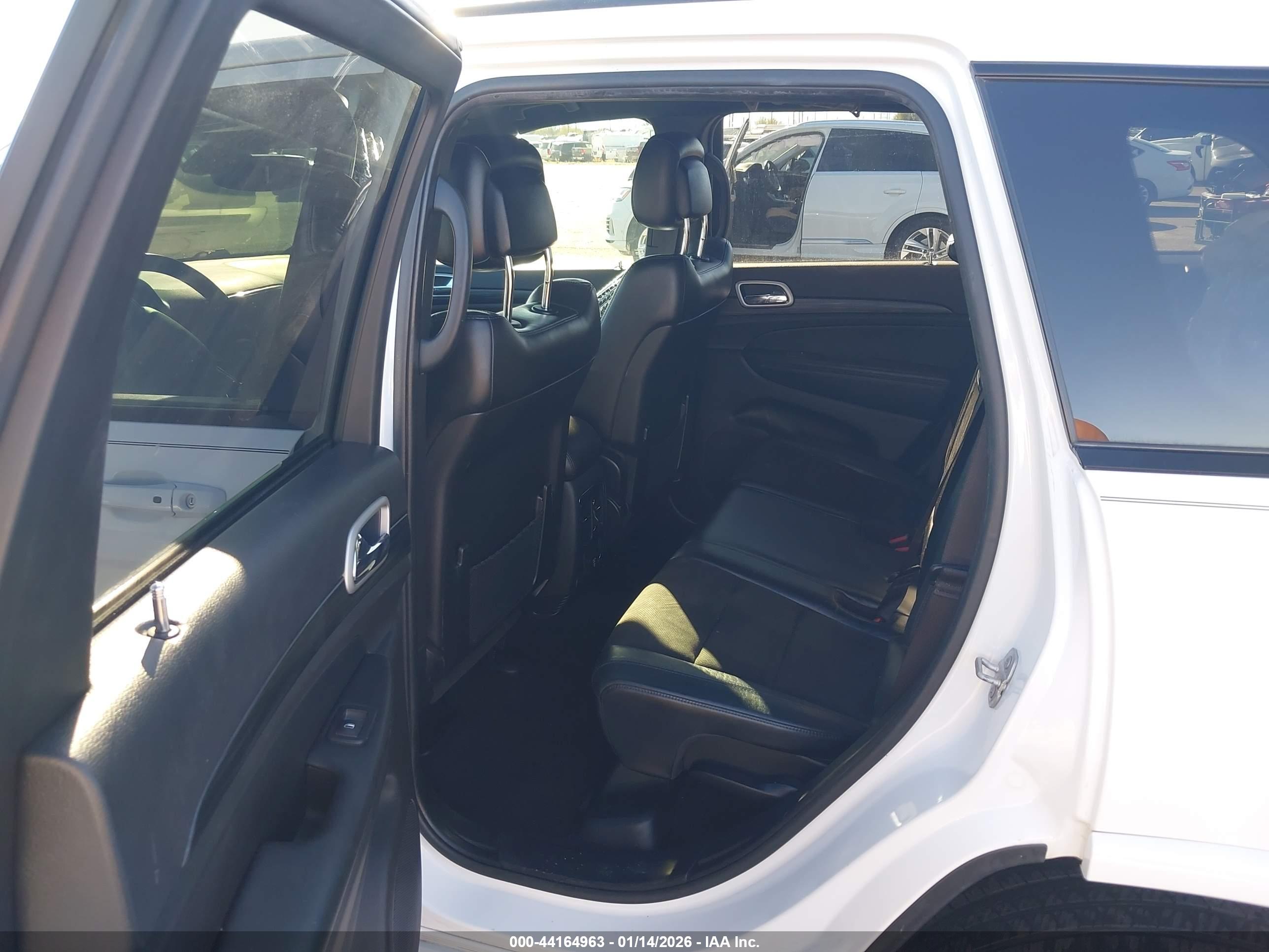 JEEP GRAND image 8