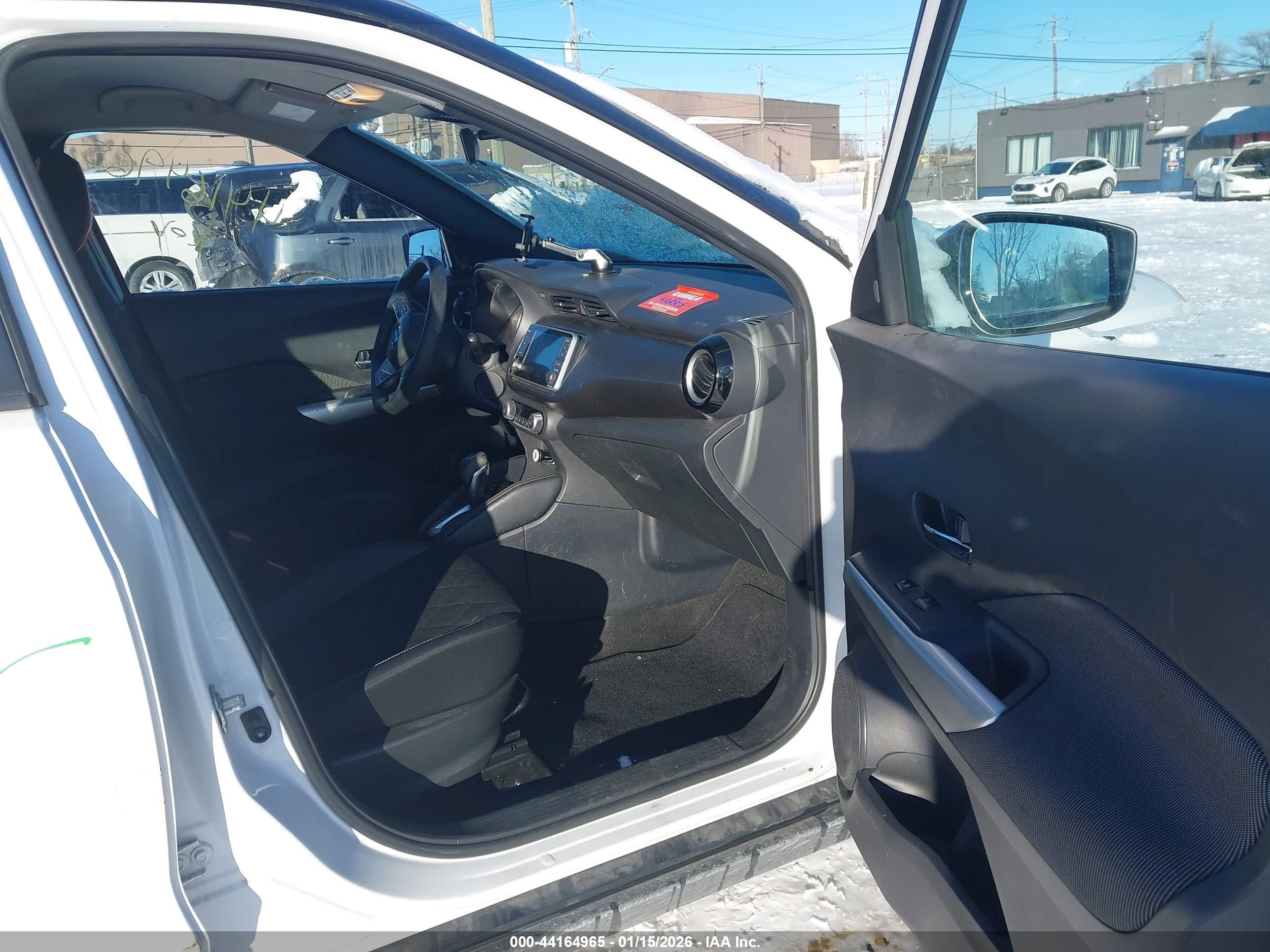NISSAN KICKS image 5