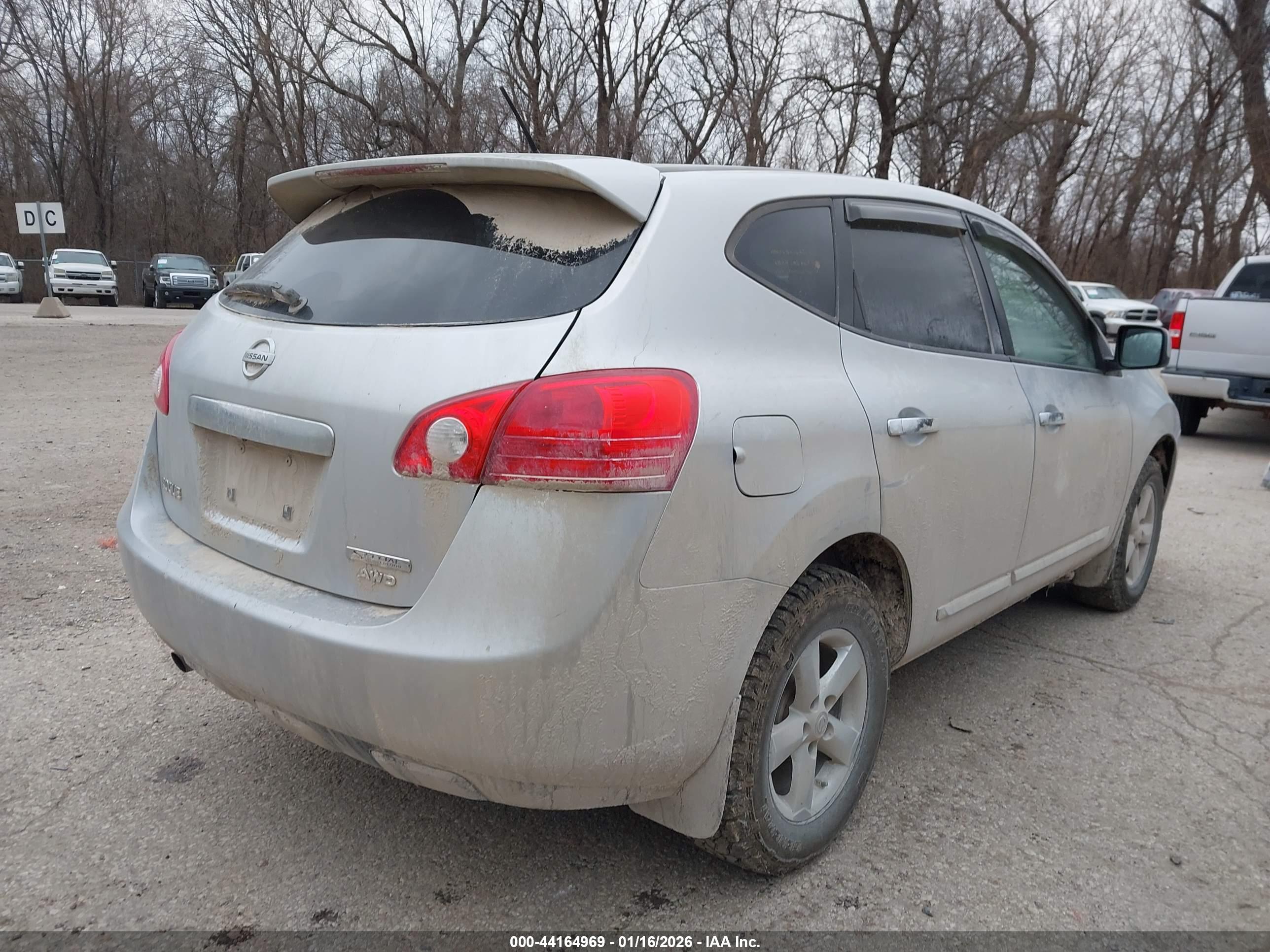 NISSAN ROGUE image 4