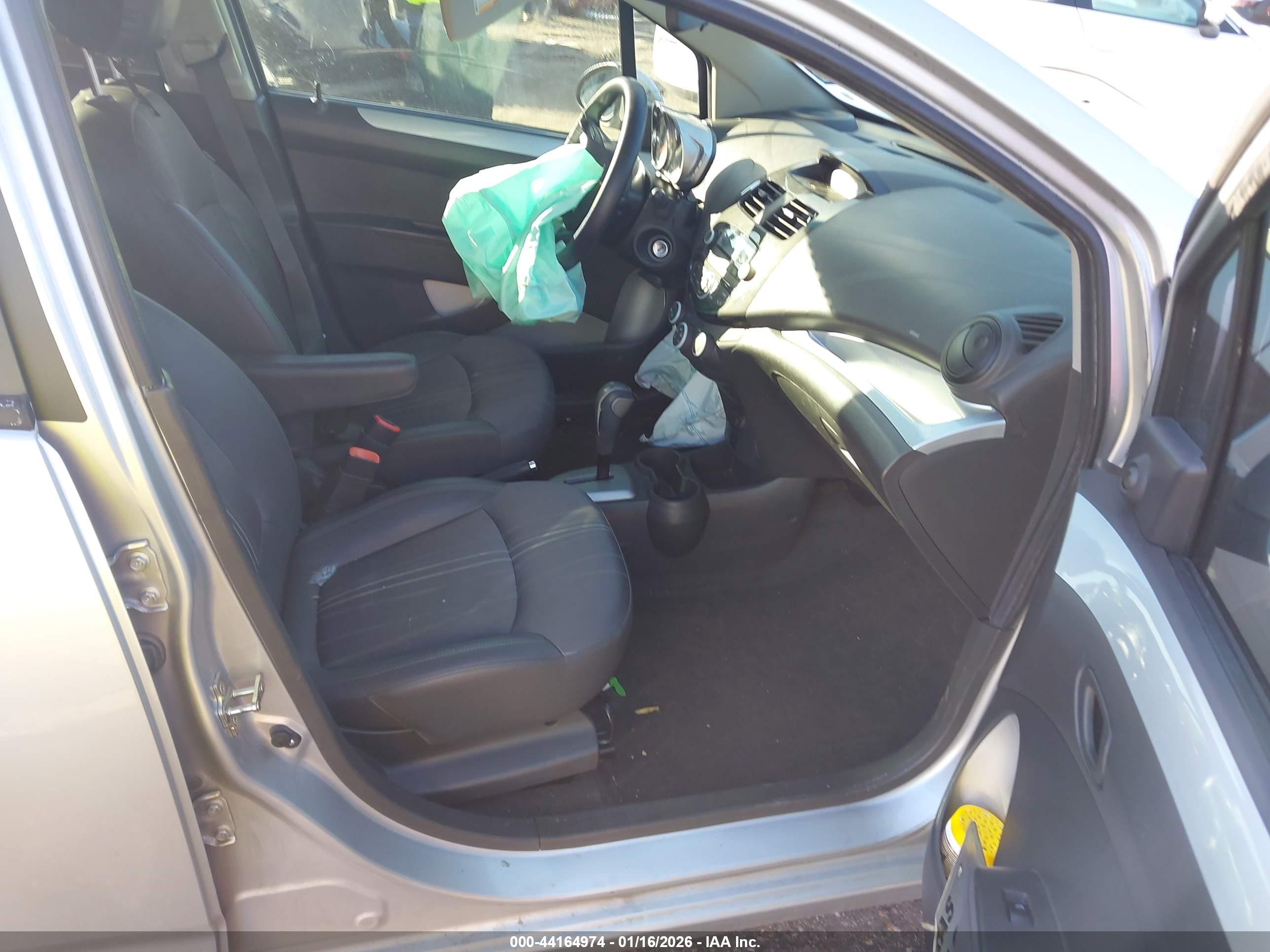 CHEVROLET SPARK image 5