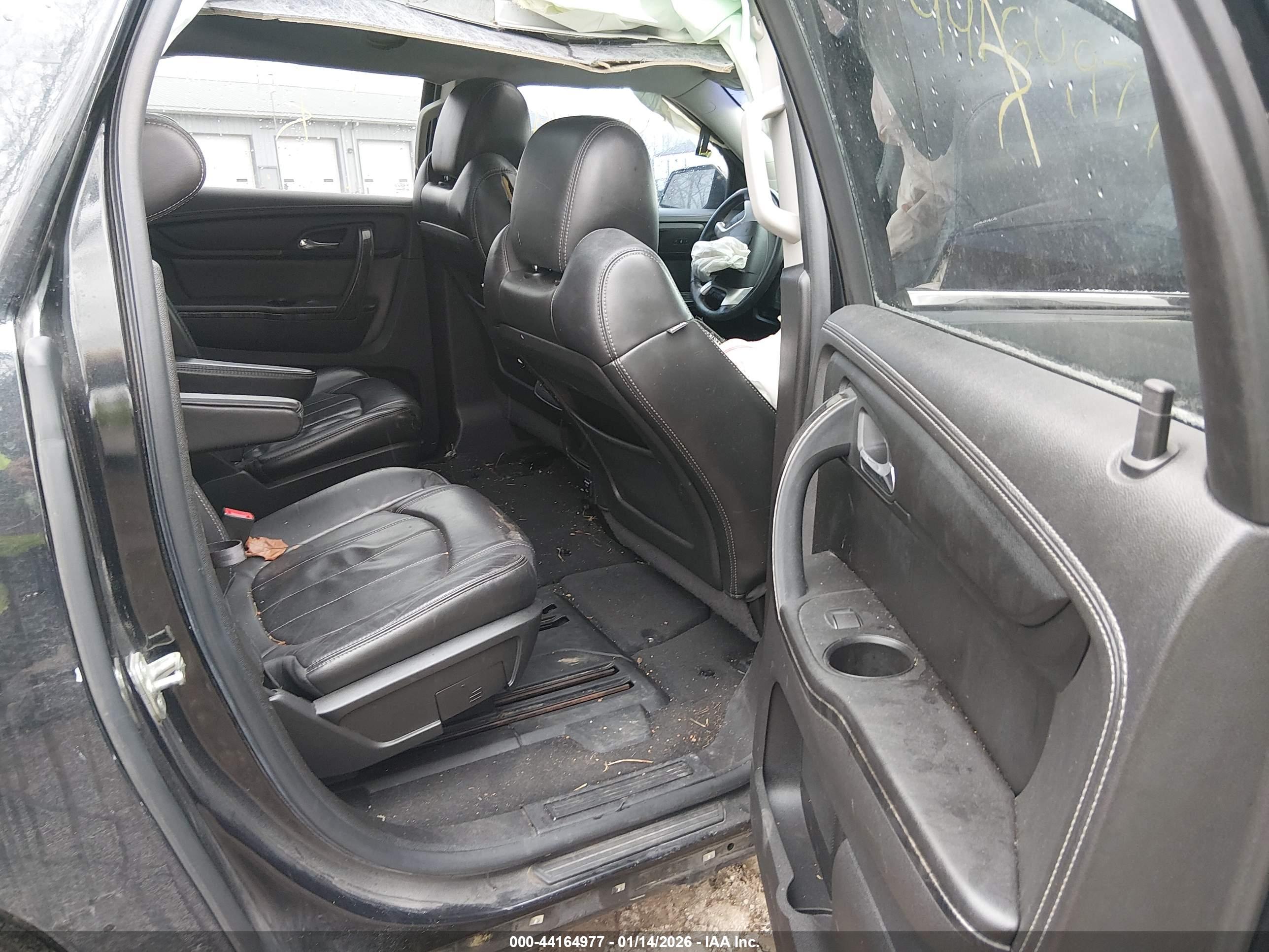GMC ACADIA image 8