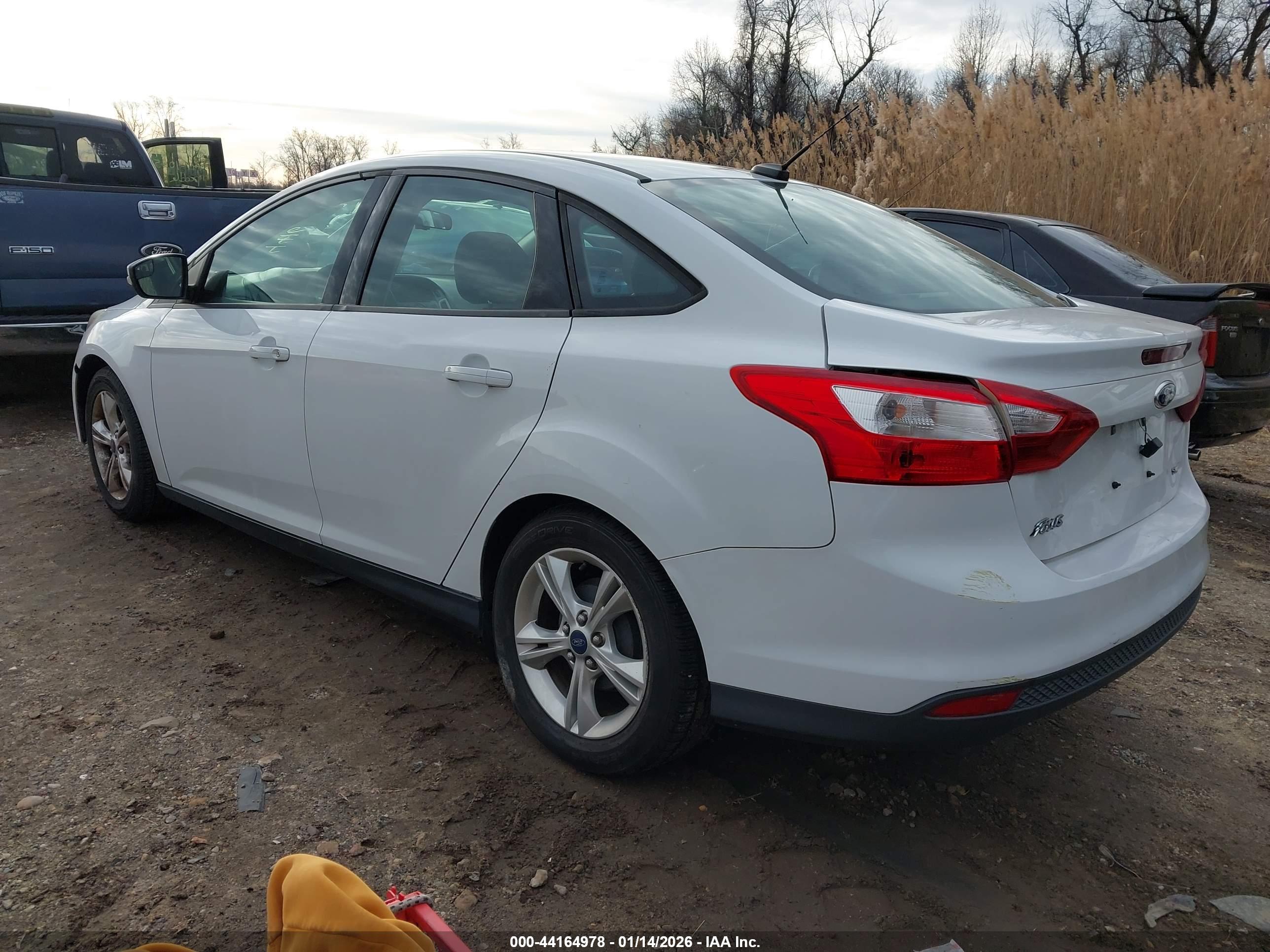 FORD FOCUS image 3