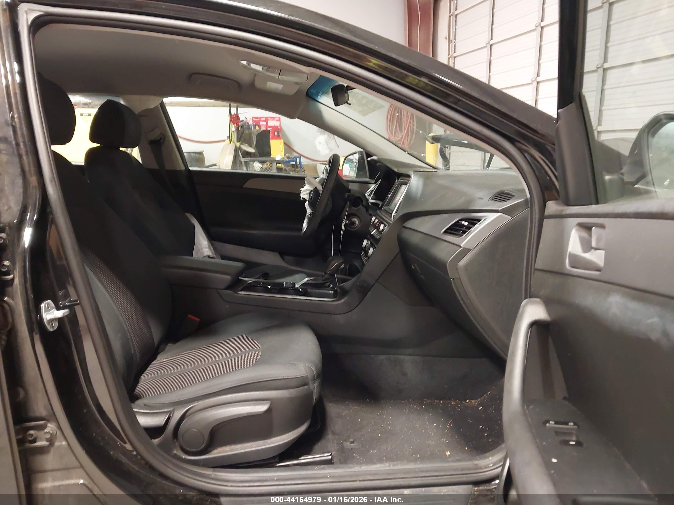 HYUNDAI SONATA image 5