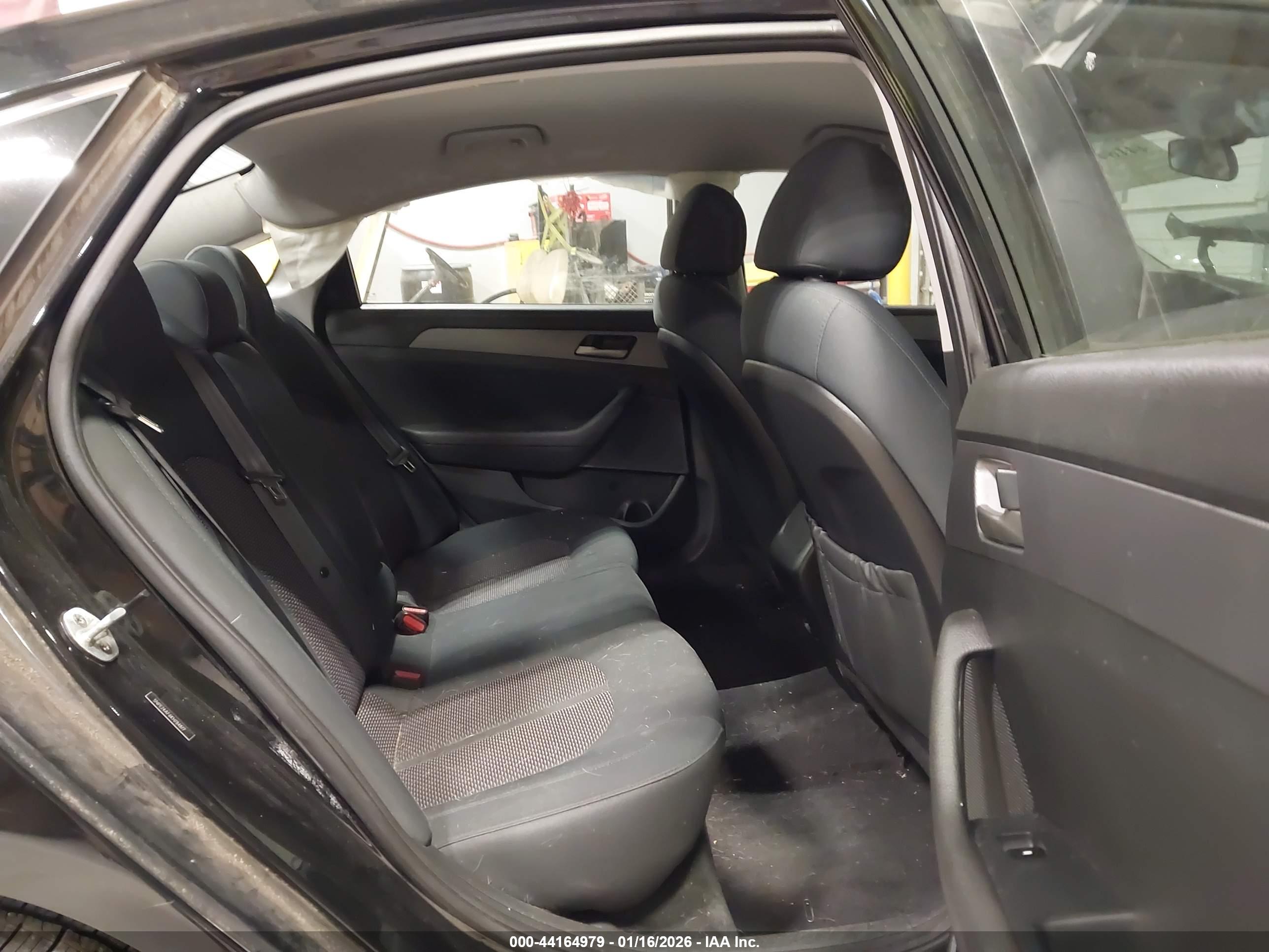 HYUNDAI SONATA image 8