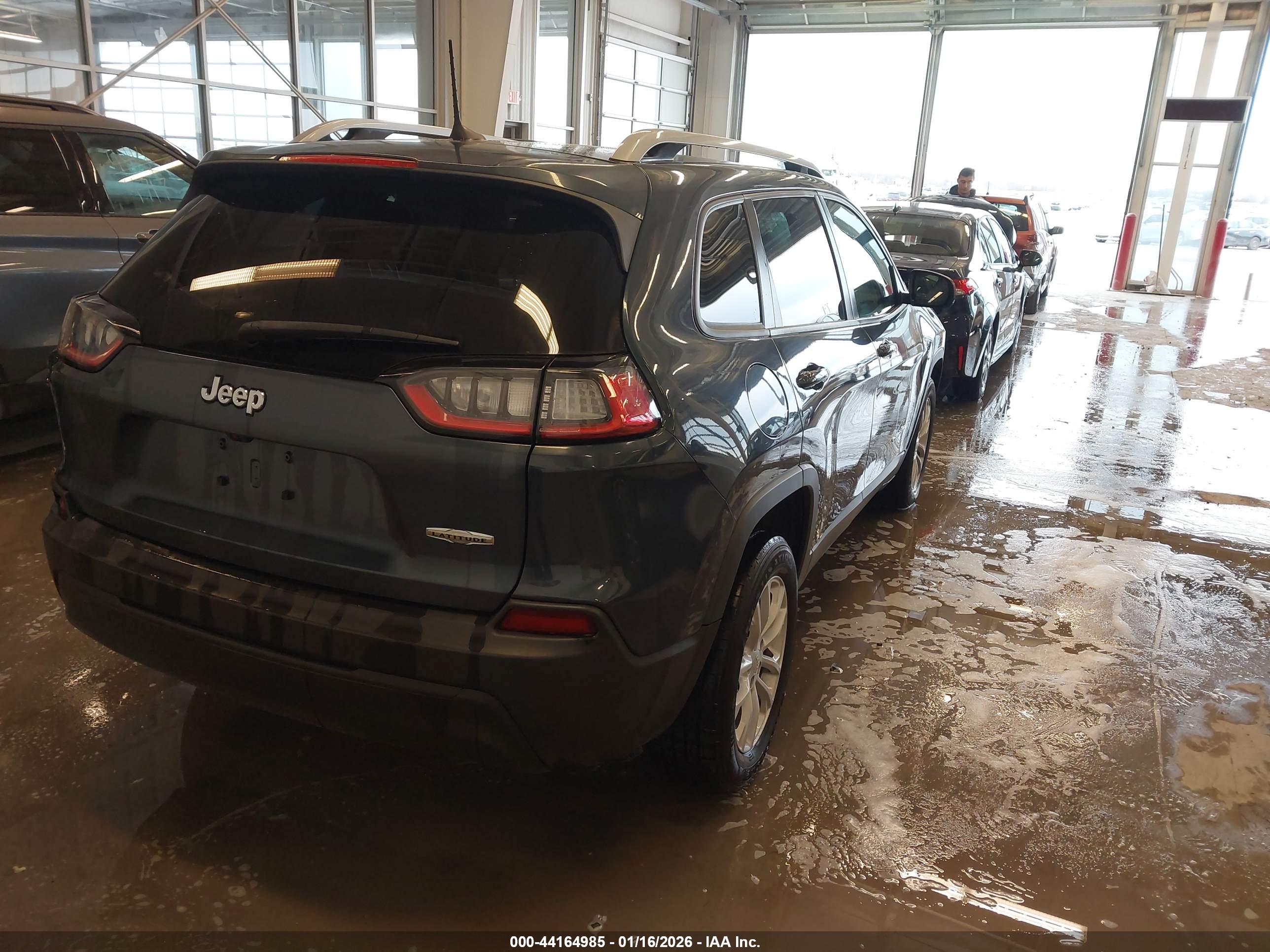 JEEP CHEROKEE image 4