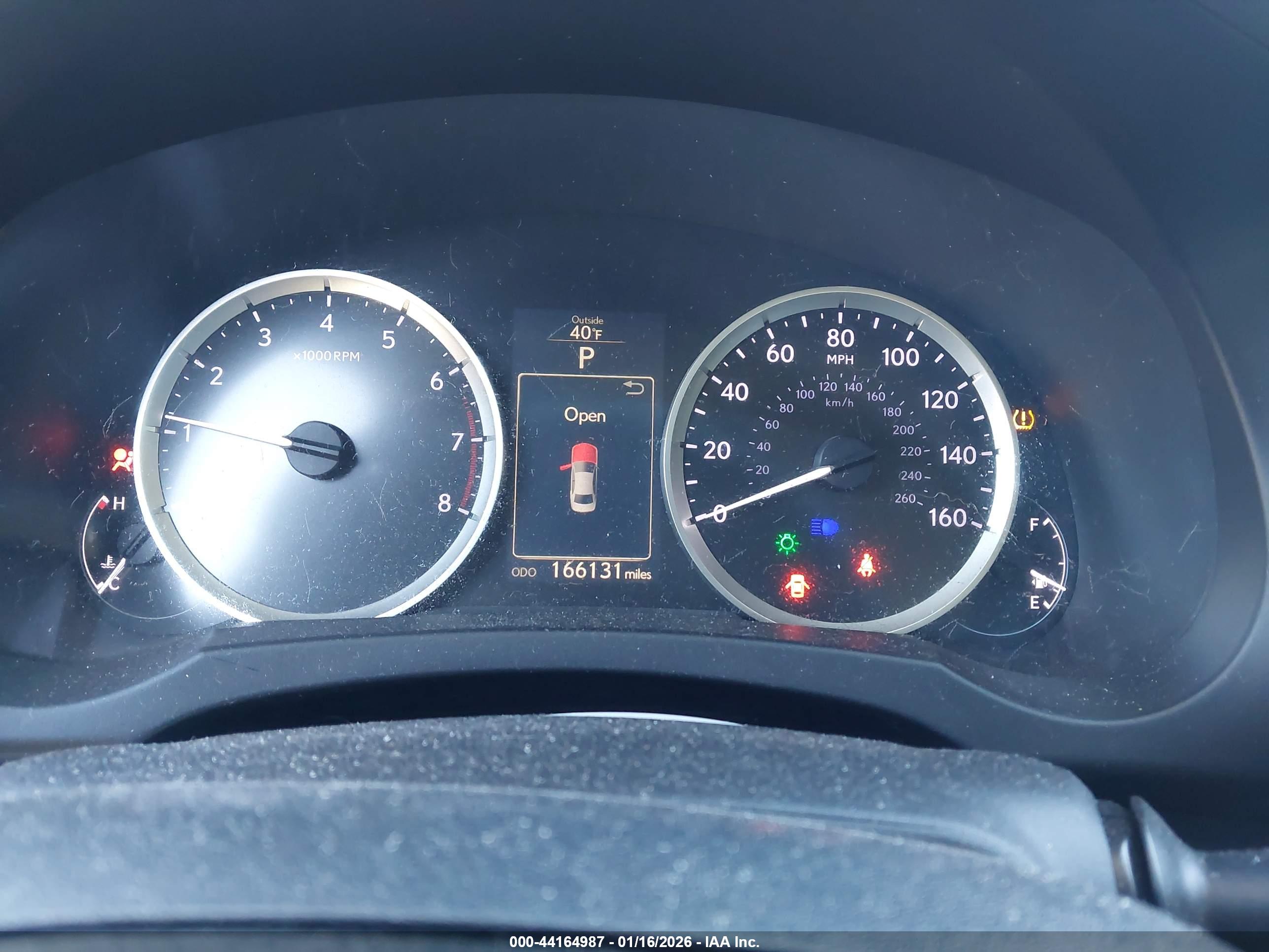 LEXUS IS image 7