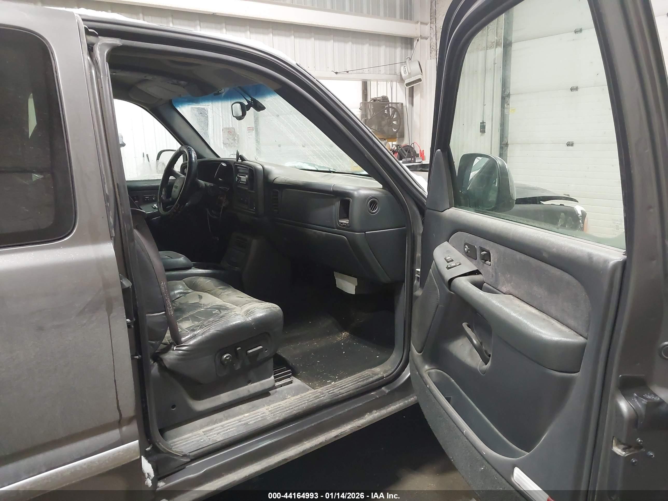 GMC SIERRA image 5