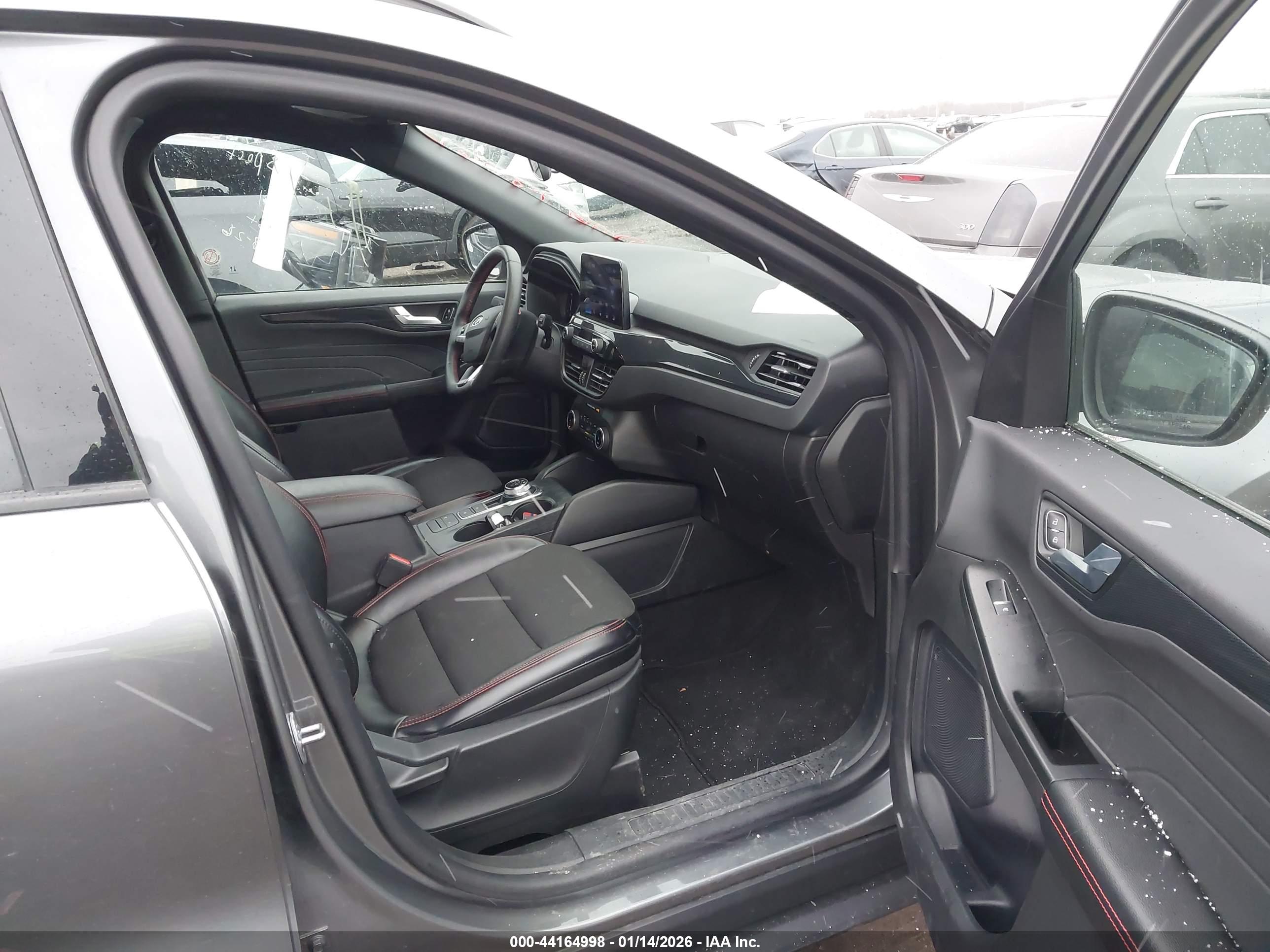 FORD ESCAPE image 5