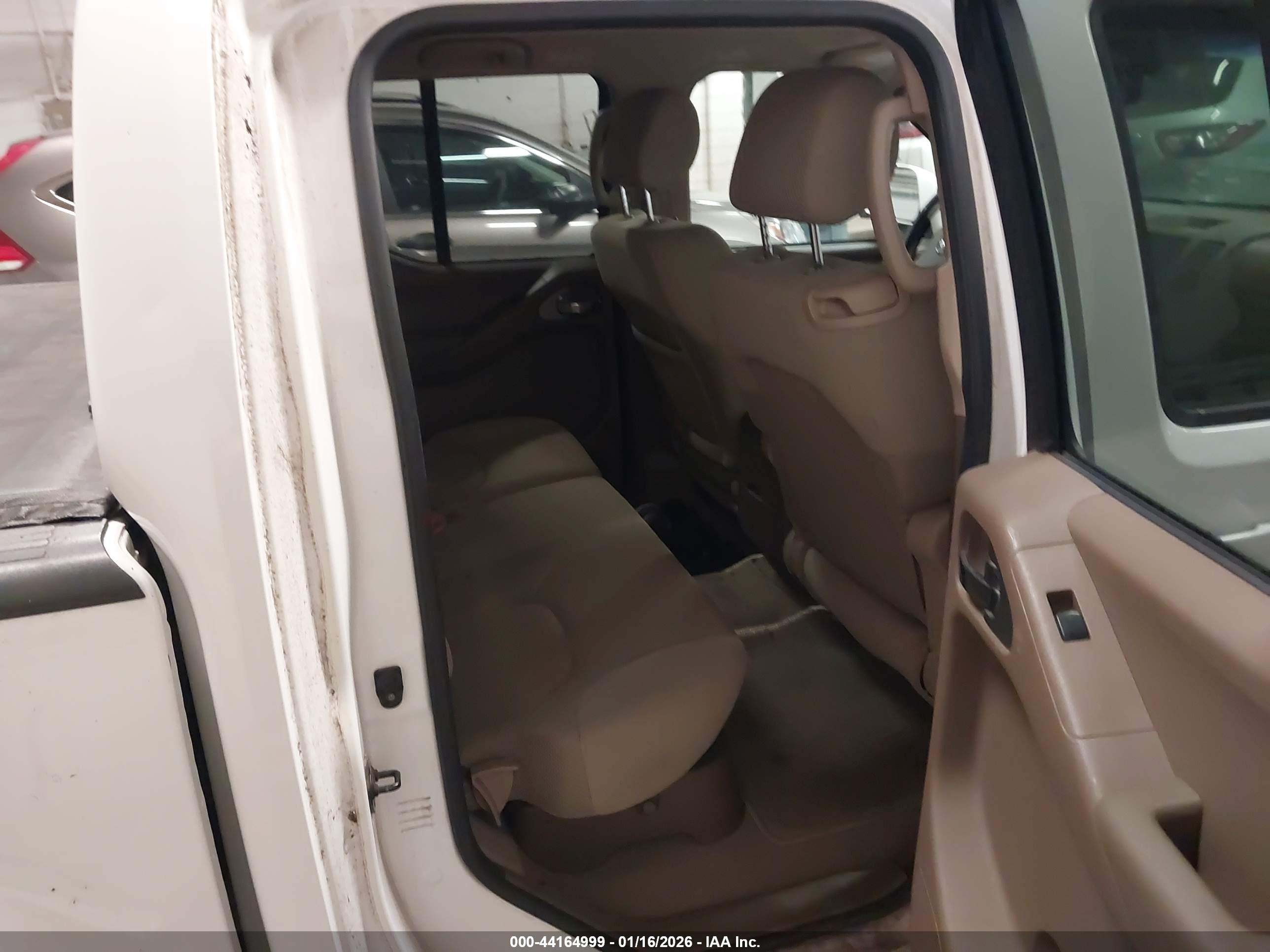 NISSAN FRONTIER image 8