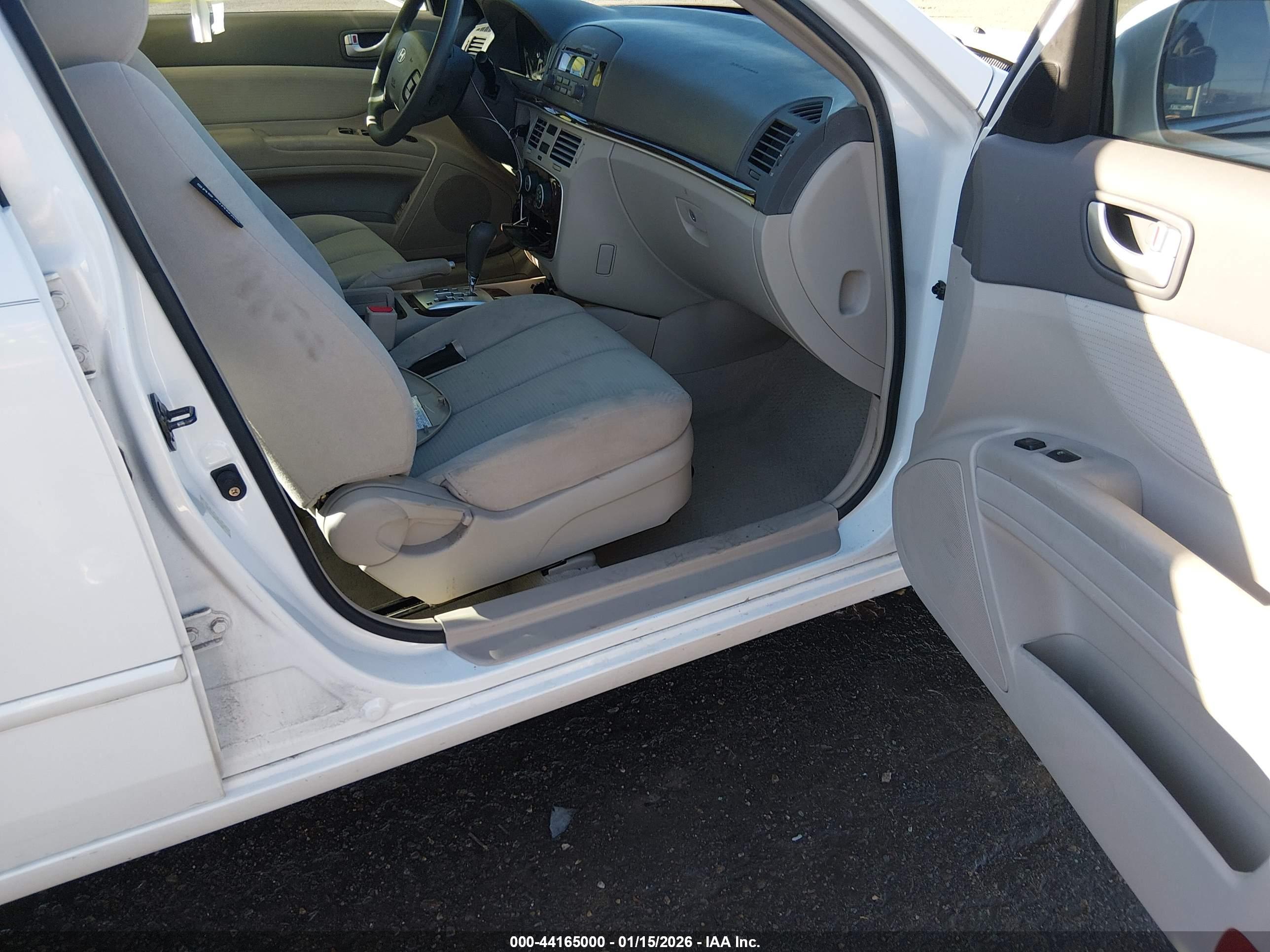 HYUNDAI SONATA image 5