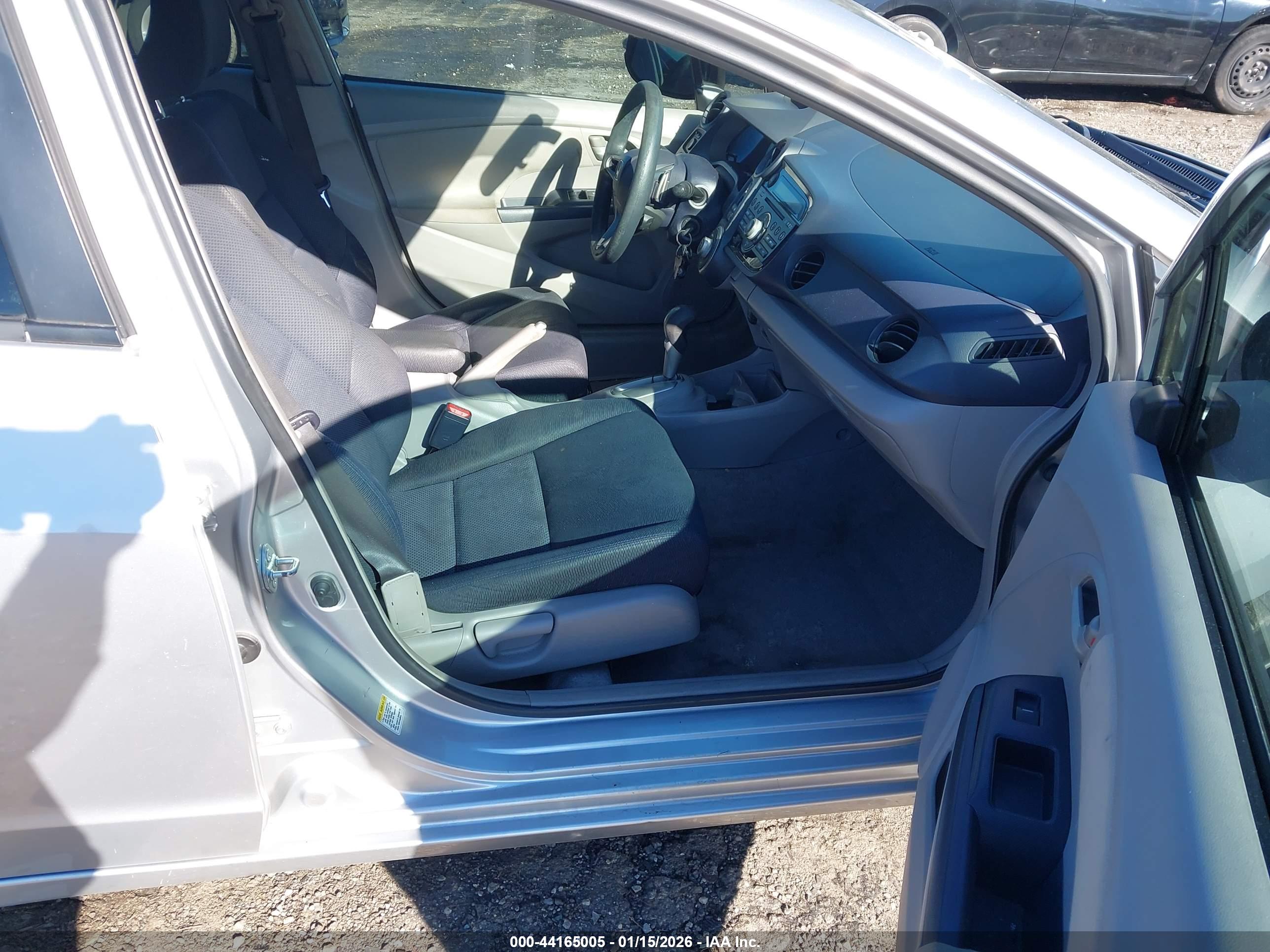 HONDA INSIGHT image 5